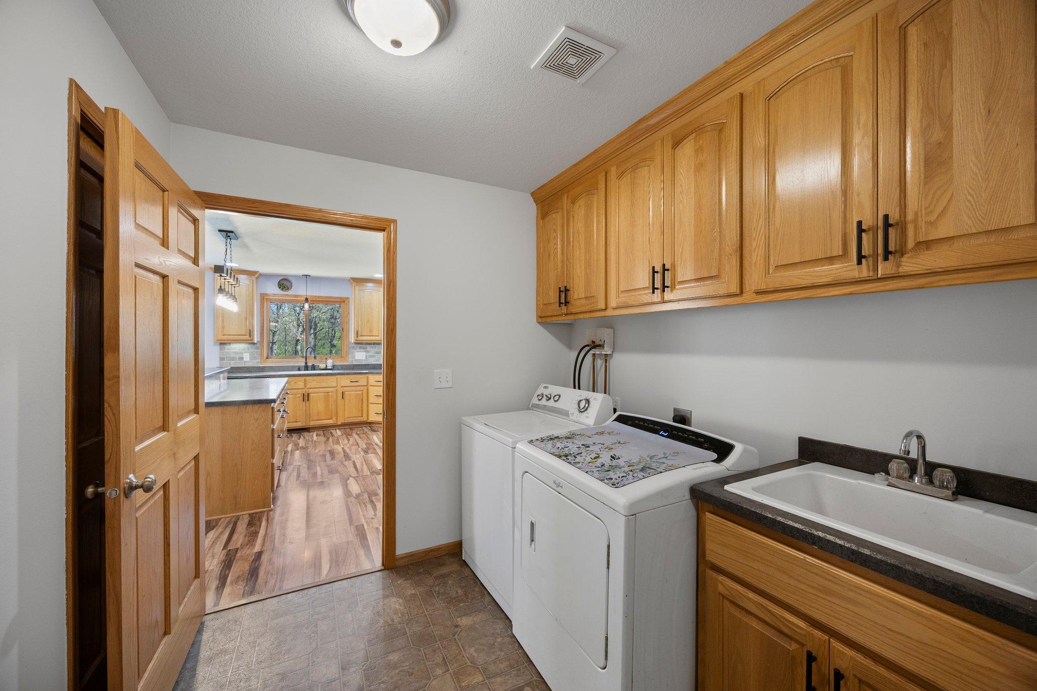 9527 253rd Avenue NW