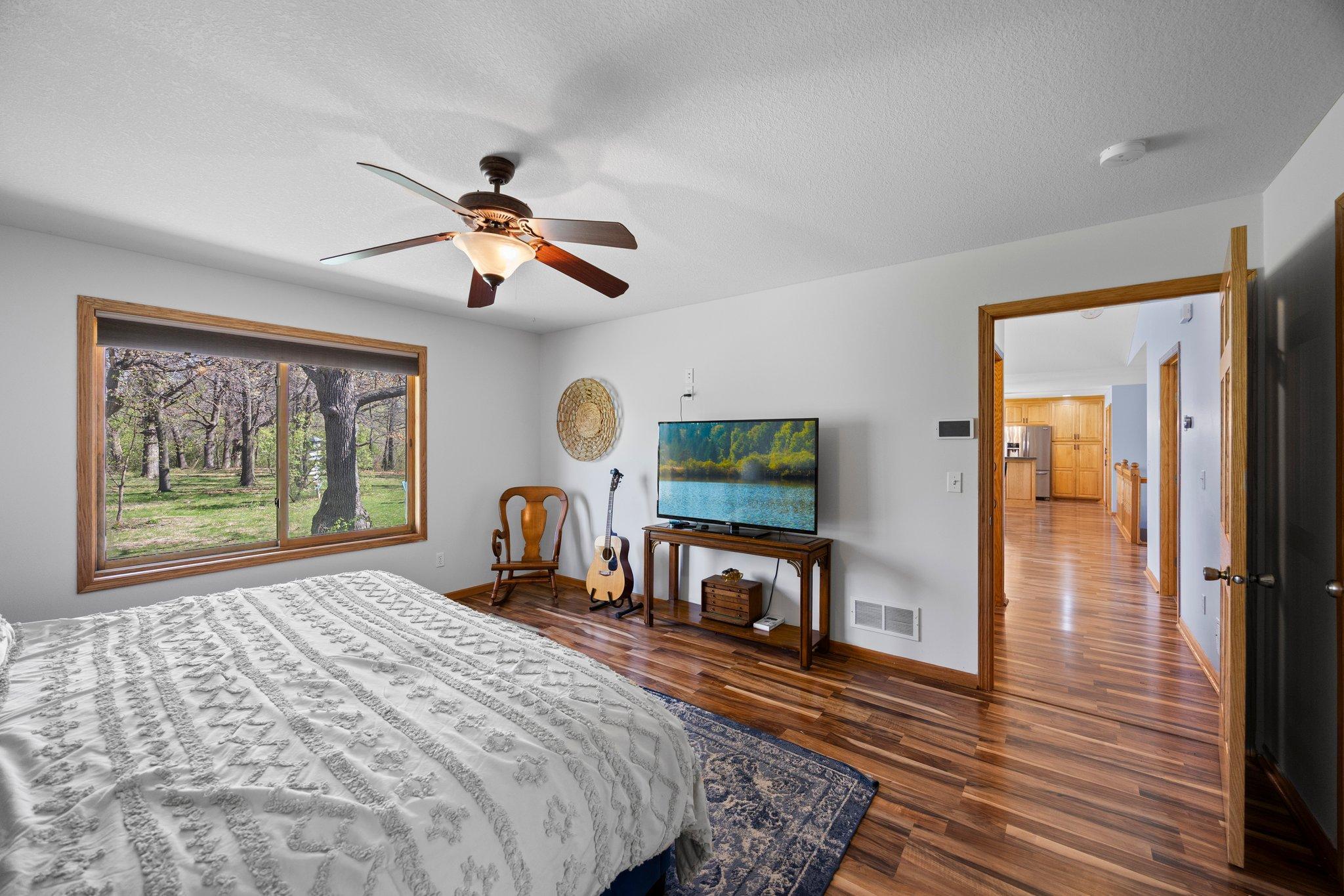 9527 253rd Avenue NW