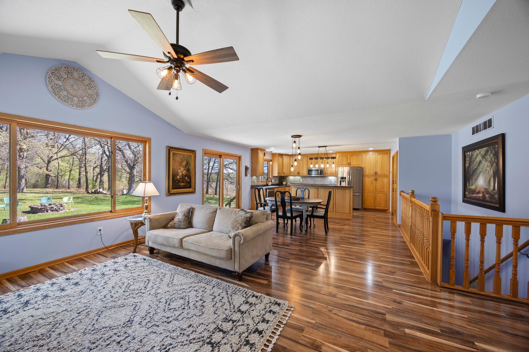 9527 253rd Avenue NW