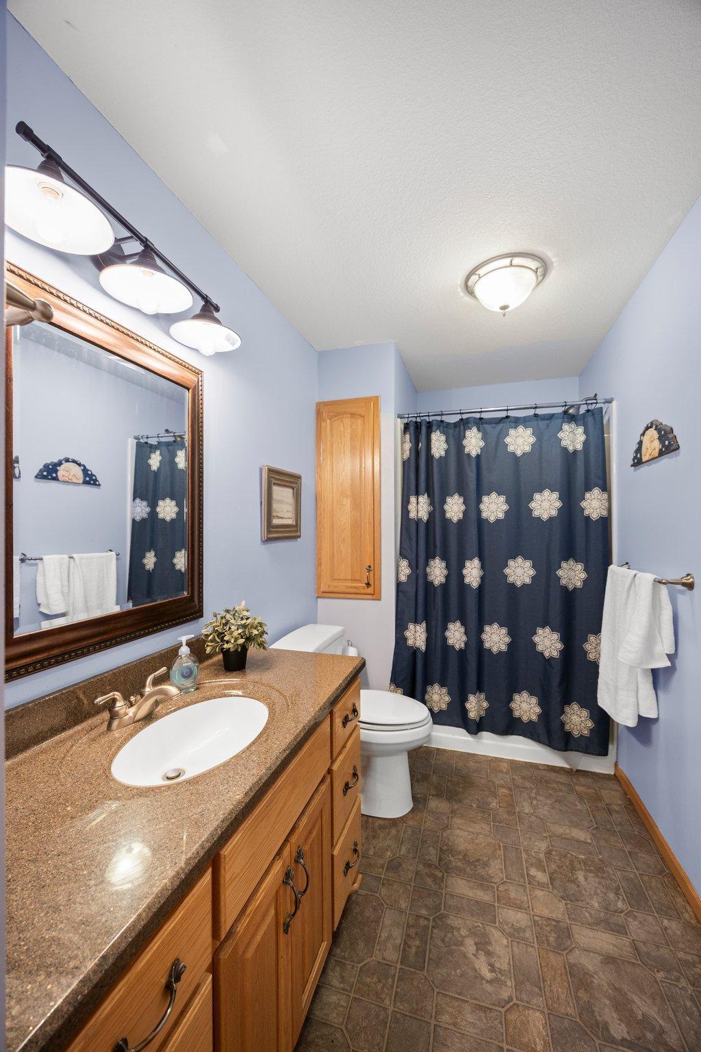 9527 253rd Avenue NW