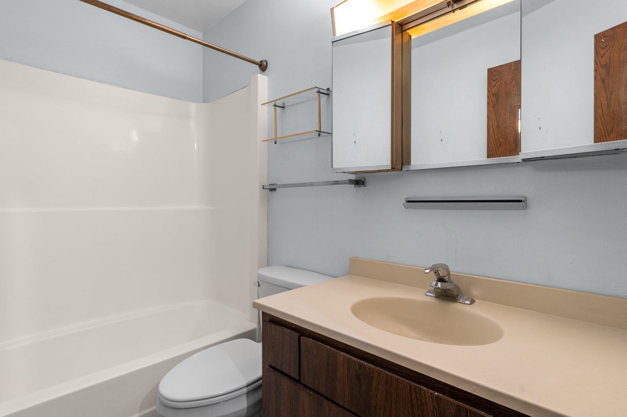 4101 Parklawn Avenue Unit: 129