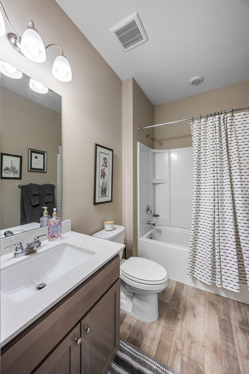 13621 Rosecommon Way