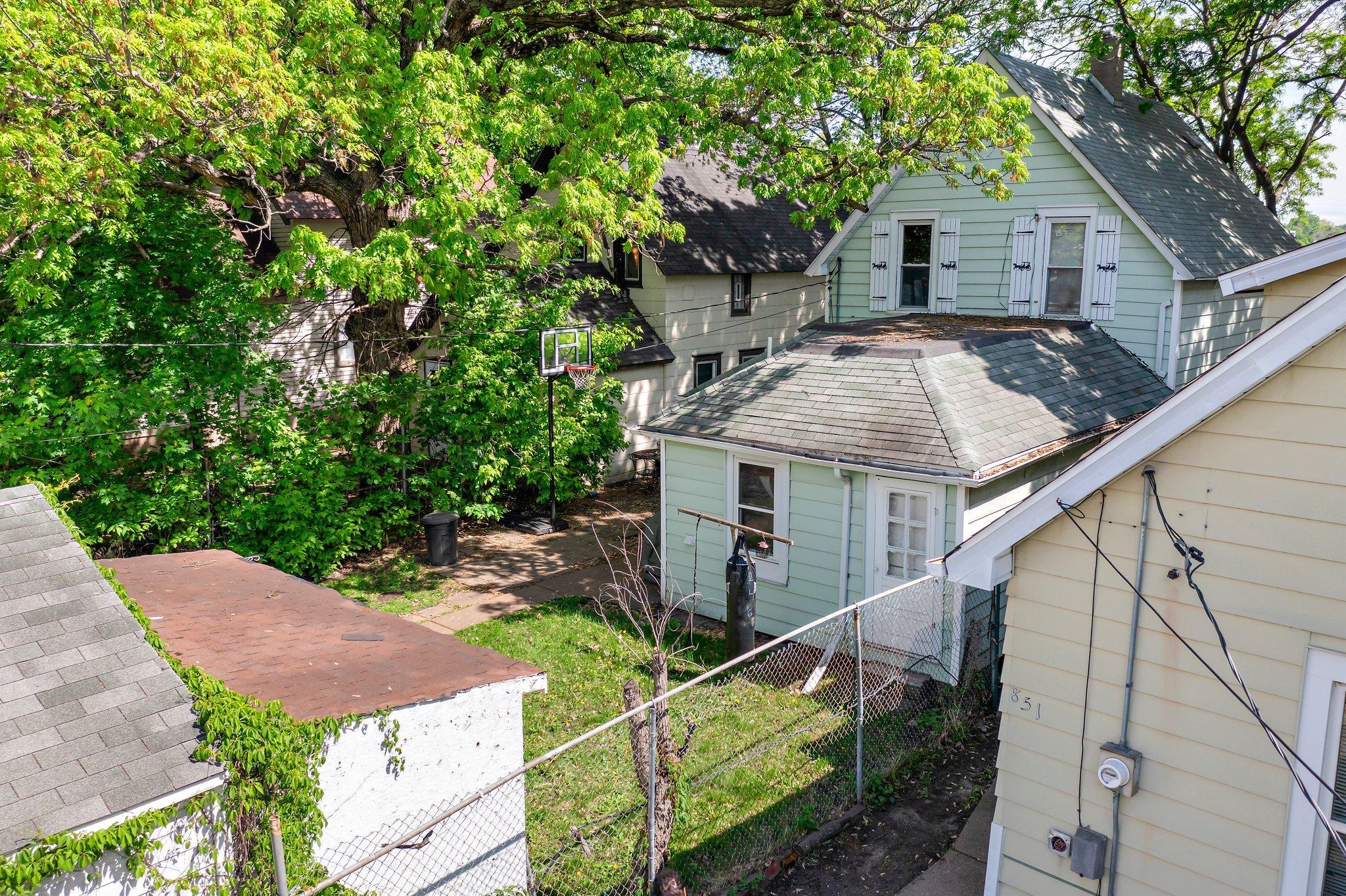 853 York Avenue