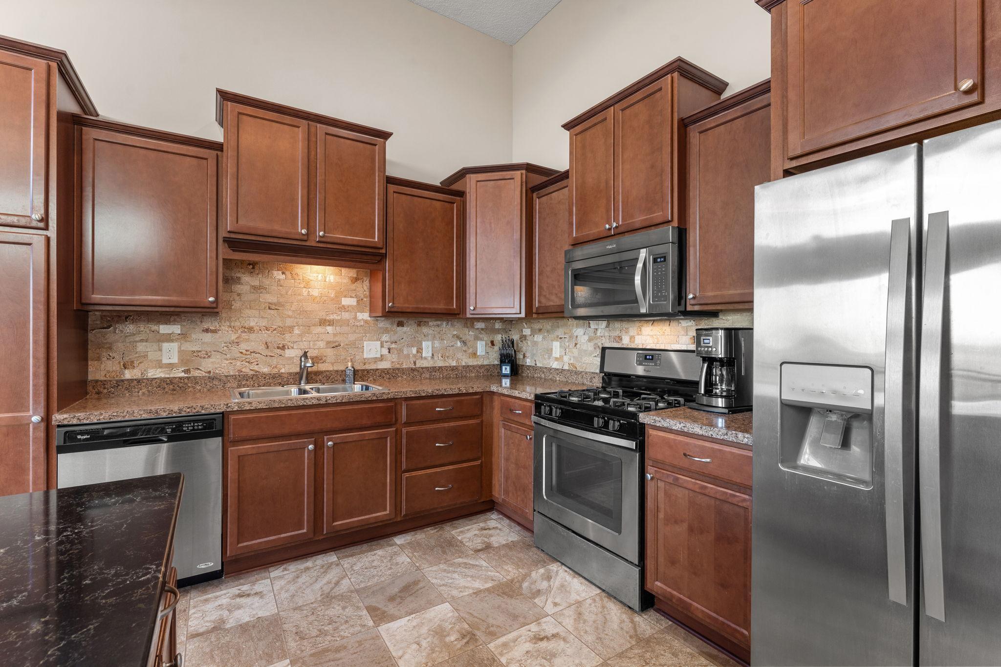 2606 Waterfall Way NW