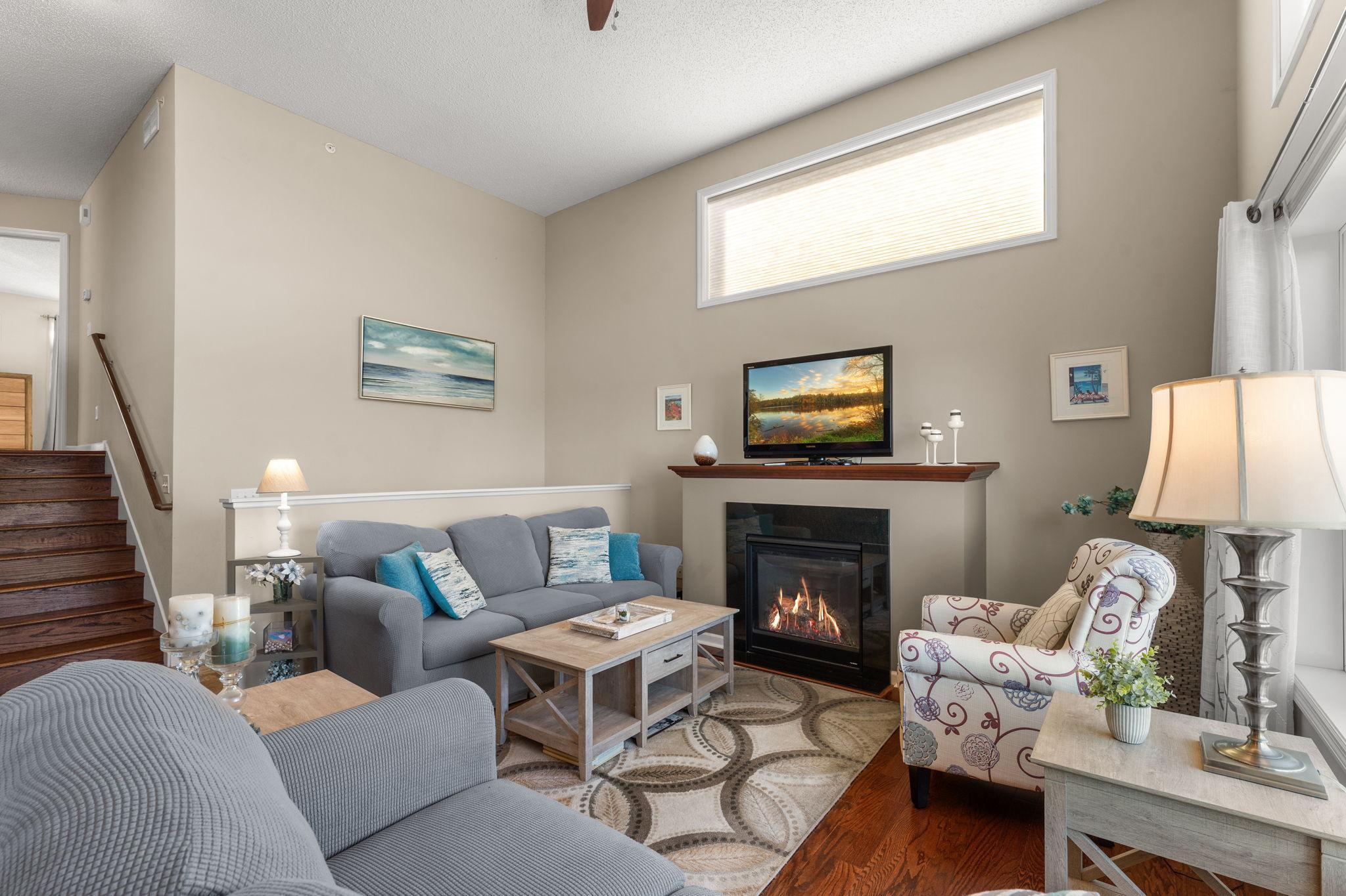 2606 Waterfall Way NW