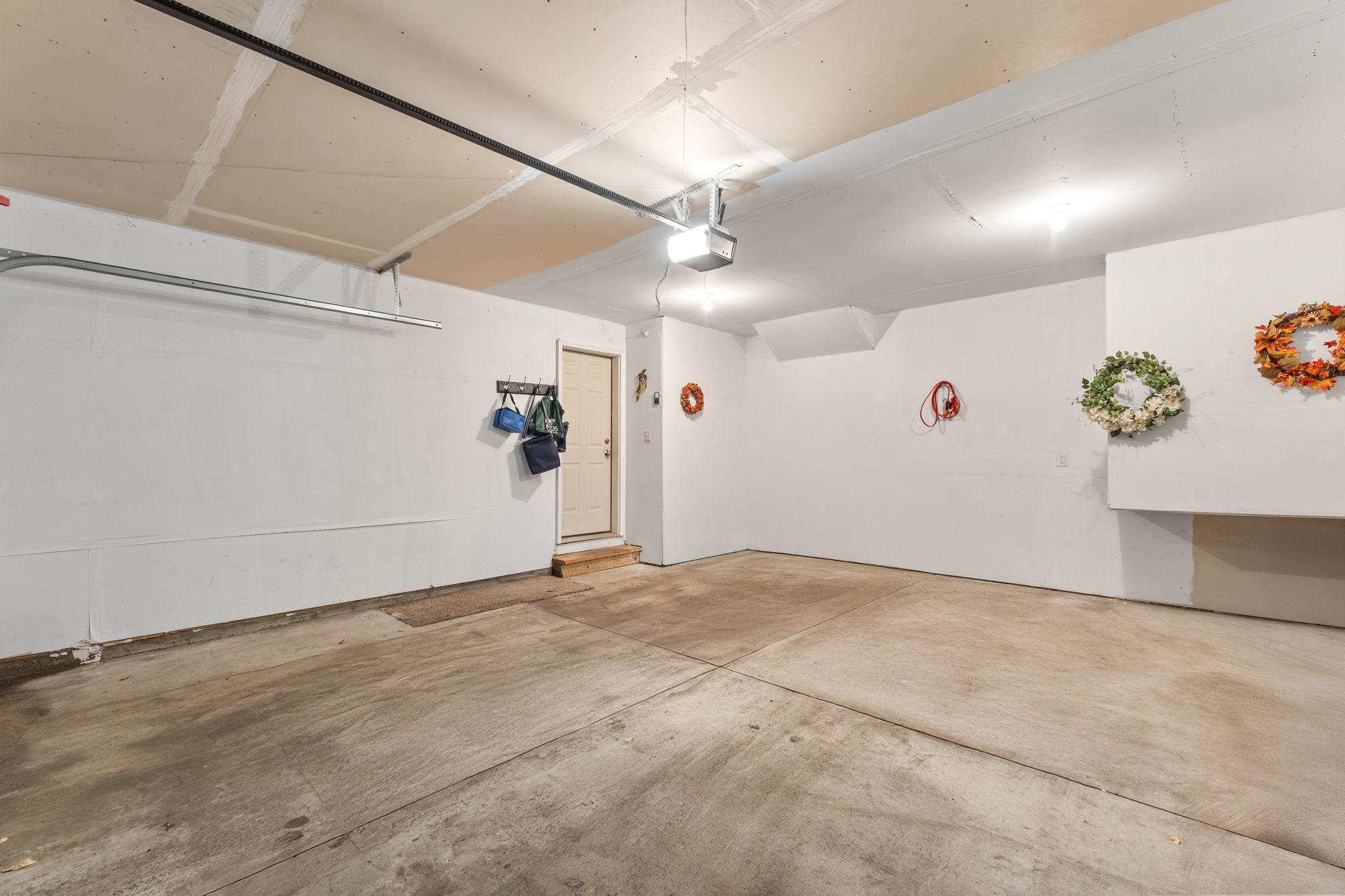 2606 Waterfall Way NW