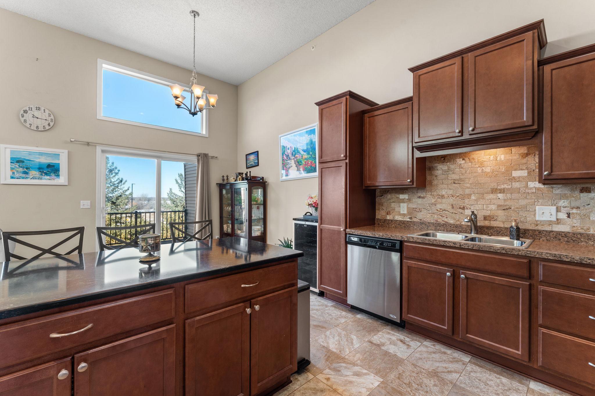 2606 Waterfall Way NW