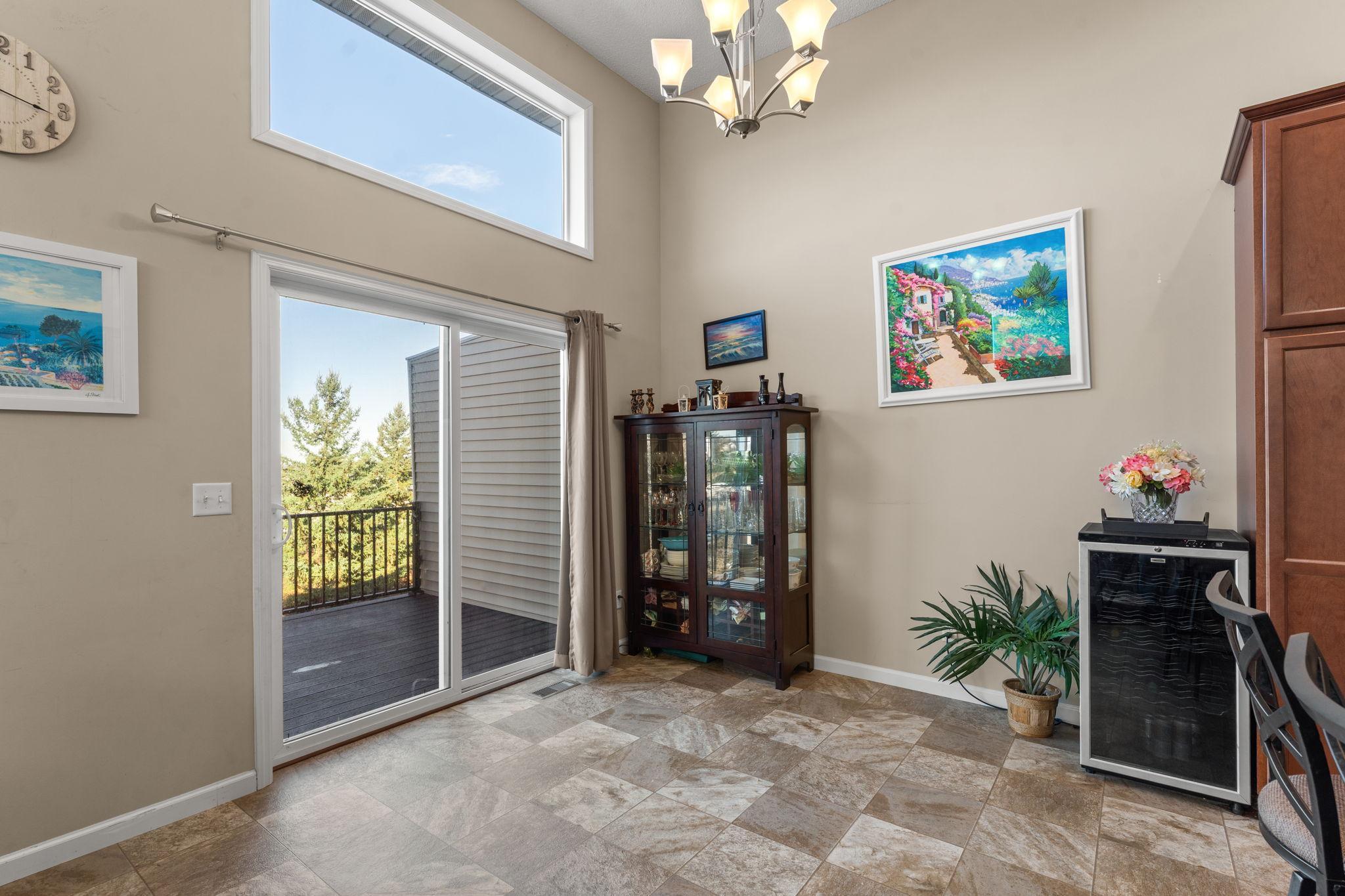 2606 Waterfall Way NW