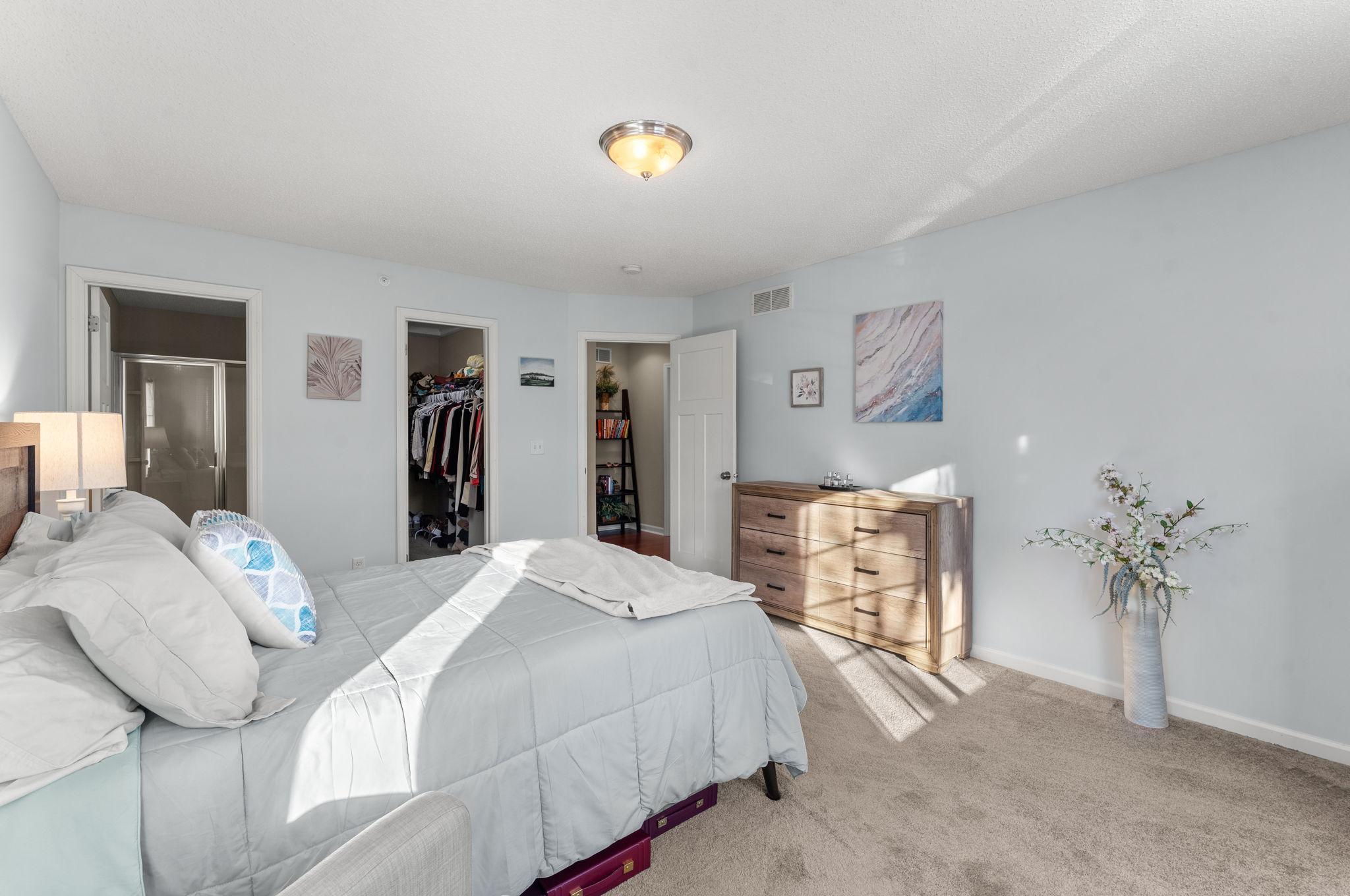 2606 Waterfall Way NW