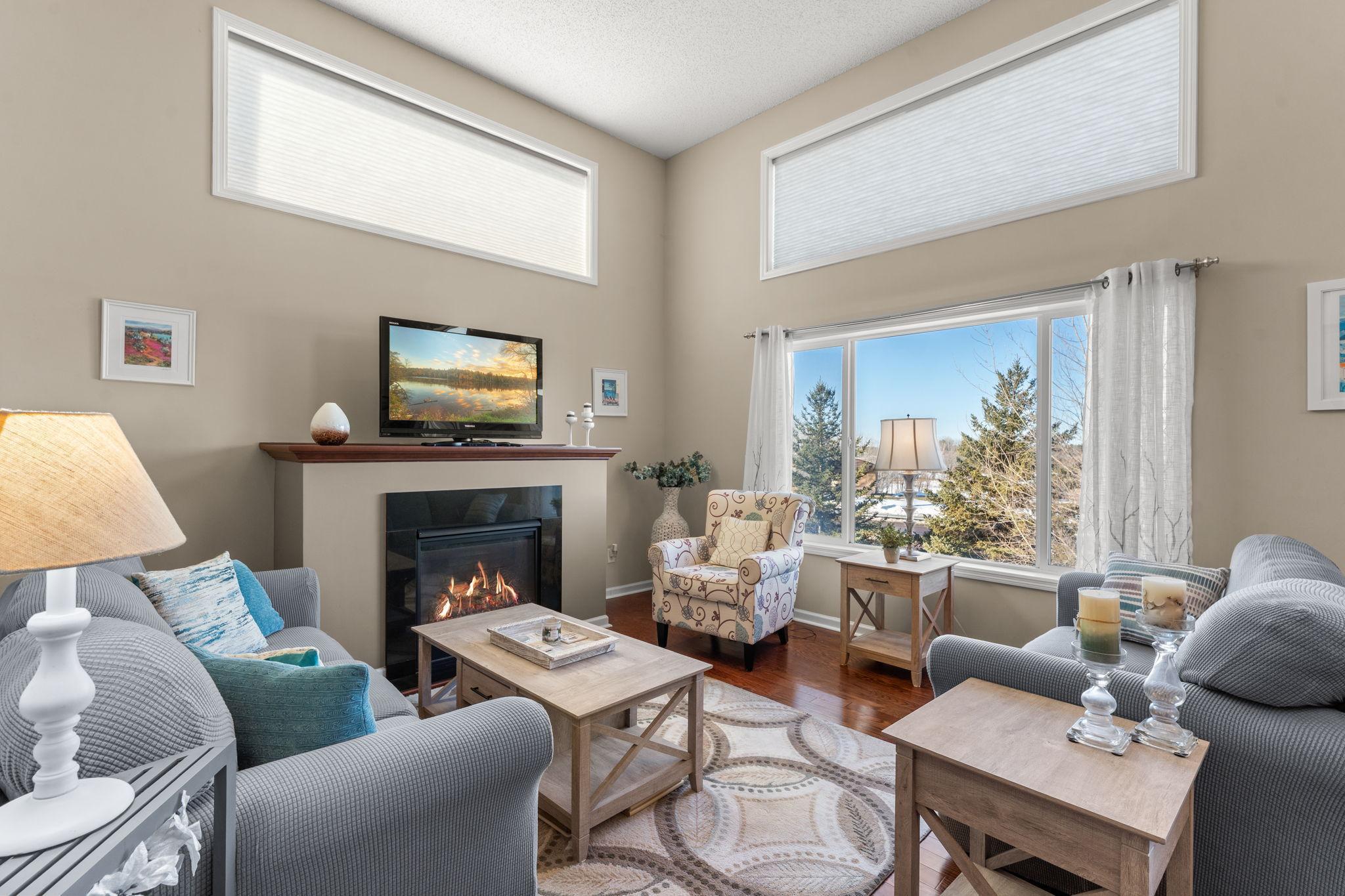 2606 Waterfall Way NW