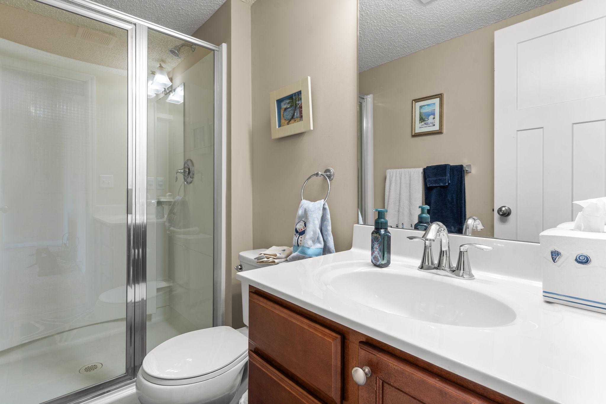 2606 Waterfall Way NW