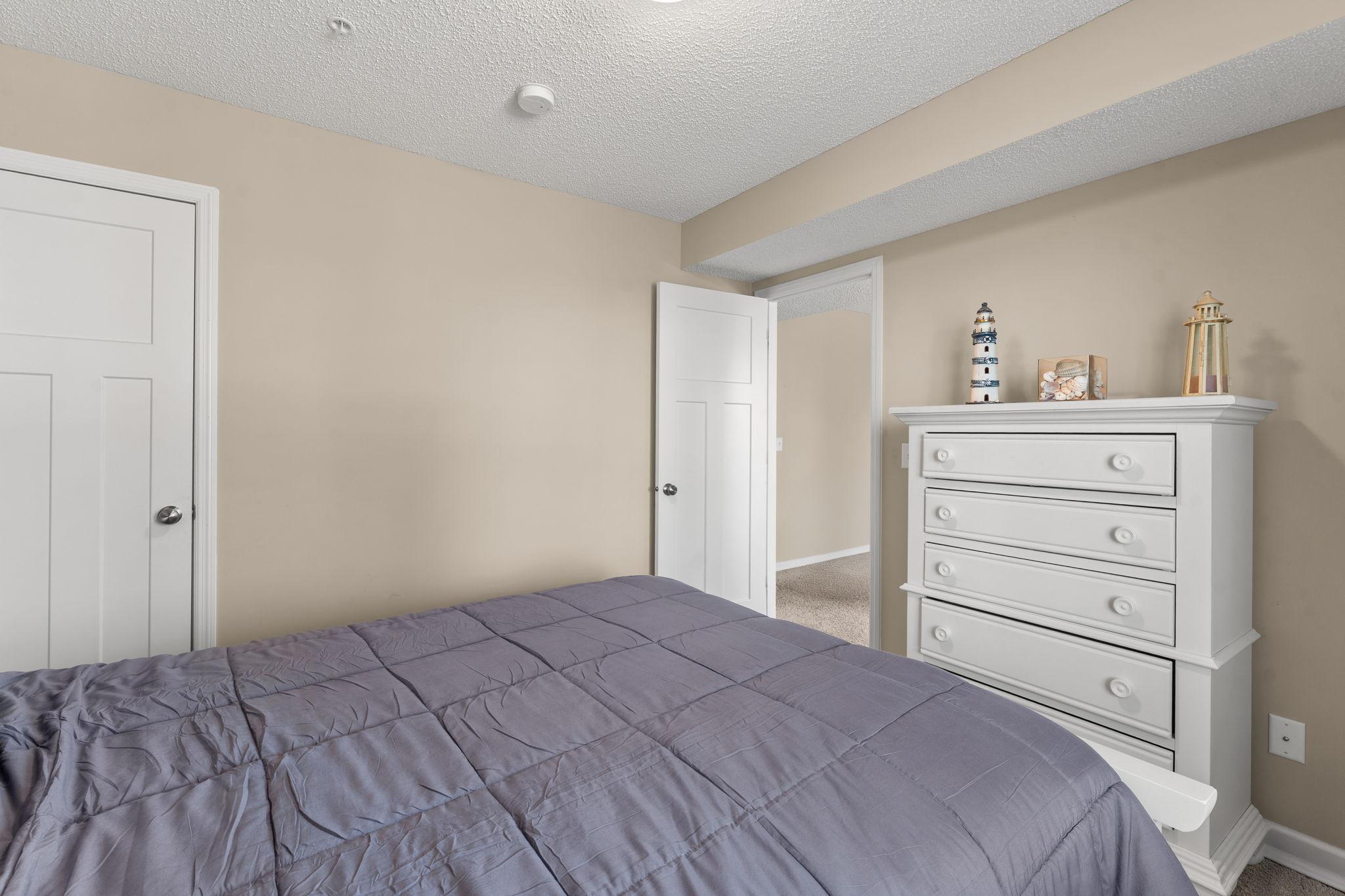 2606 Waterfall Way NW