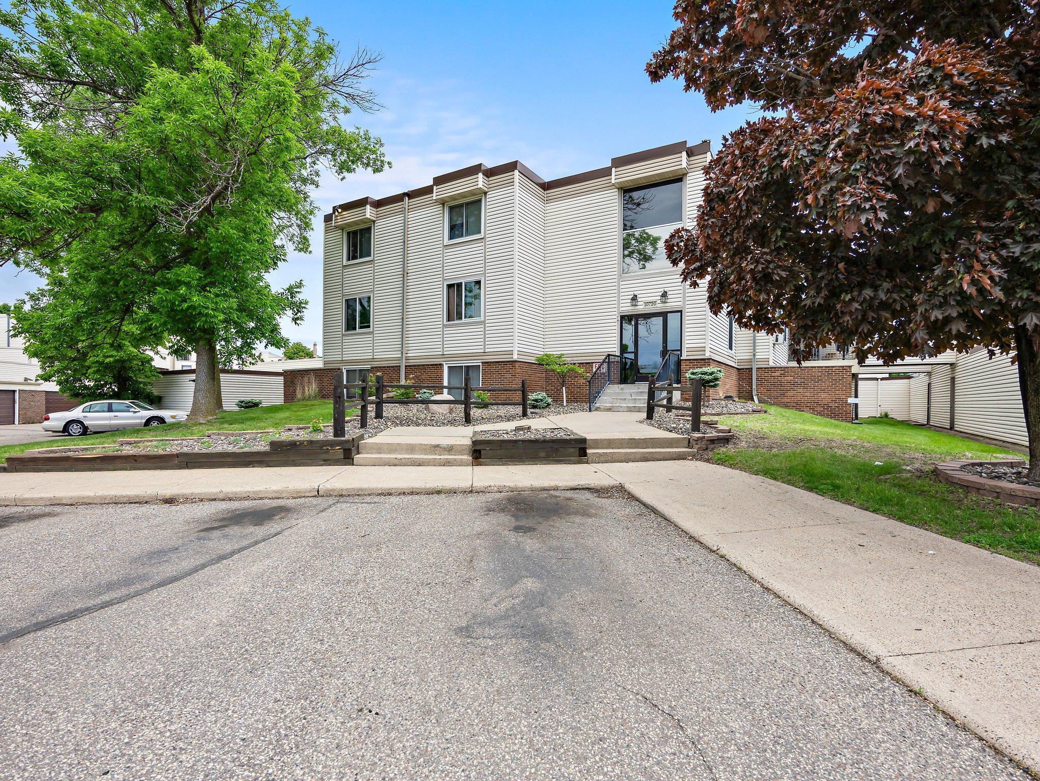 10720 Rockford Road Unit: 113