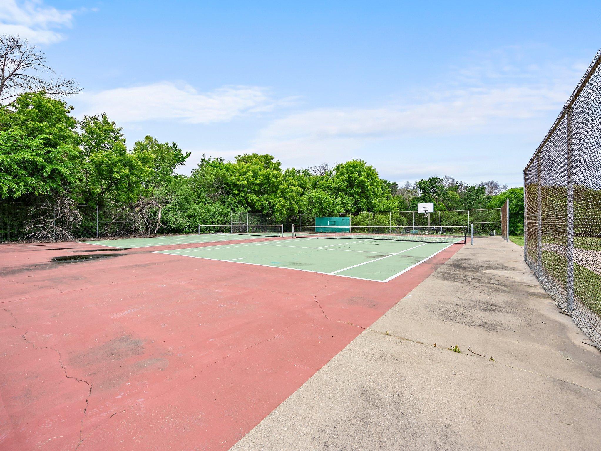 10720 Rockford Road Unit: 113