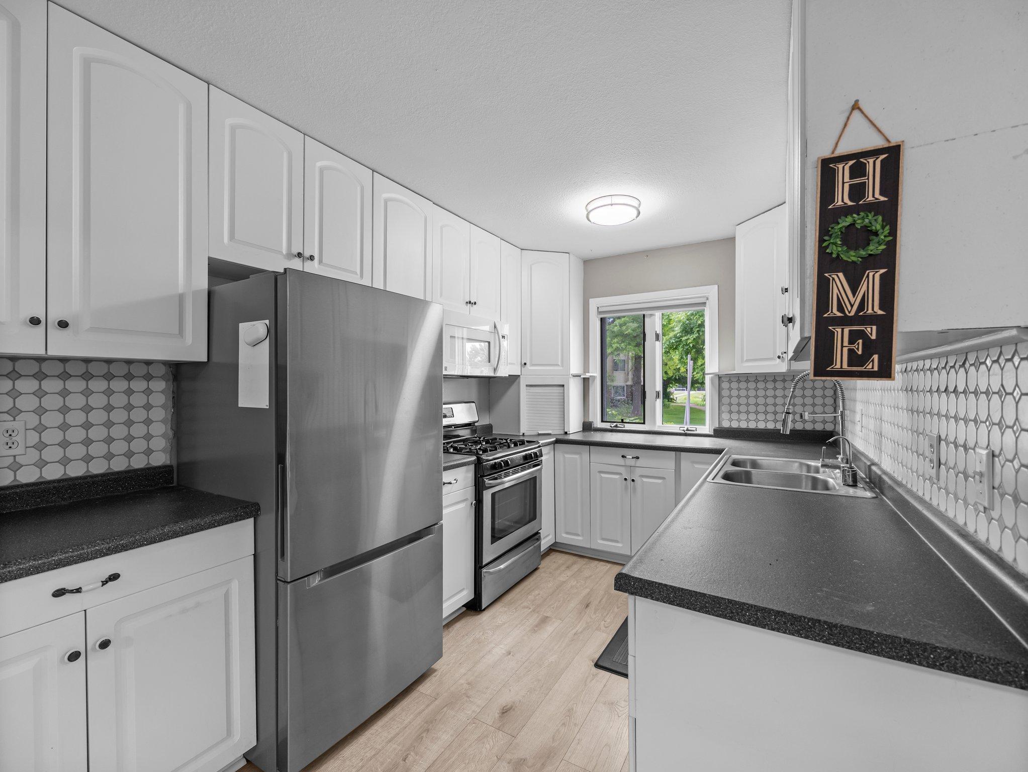 10720 Rockford Road Unit: 113