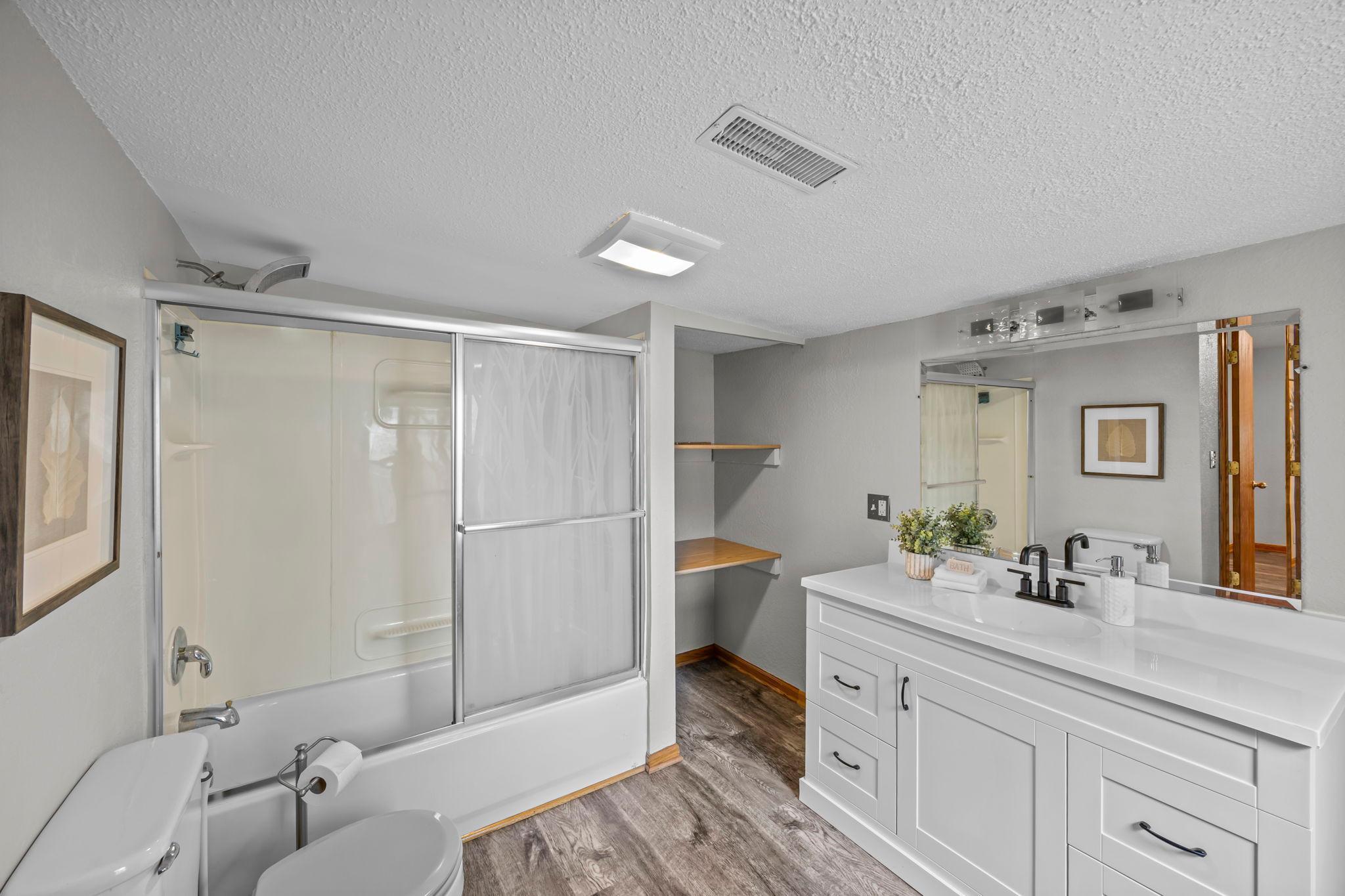 540 6th Street W