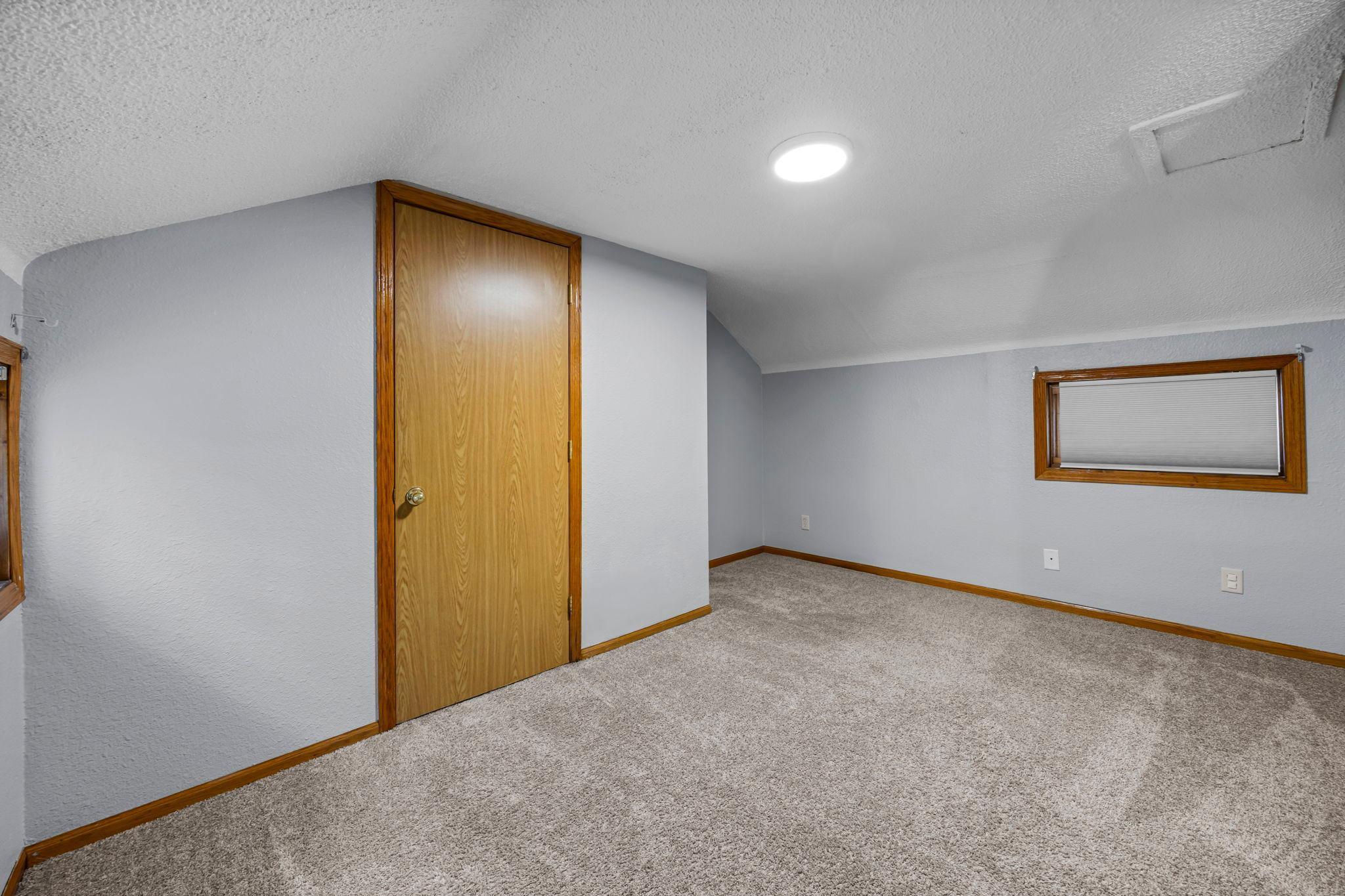 540 6th Street W