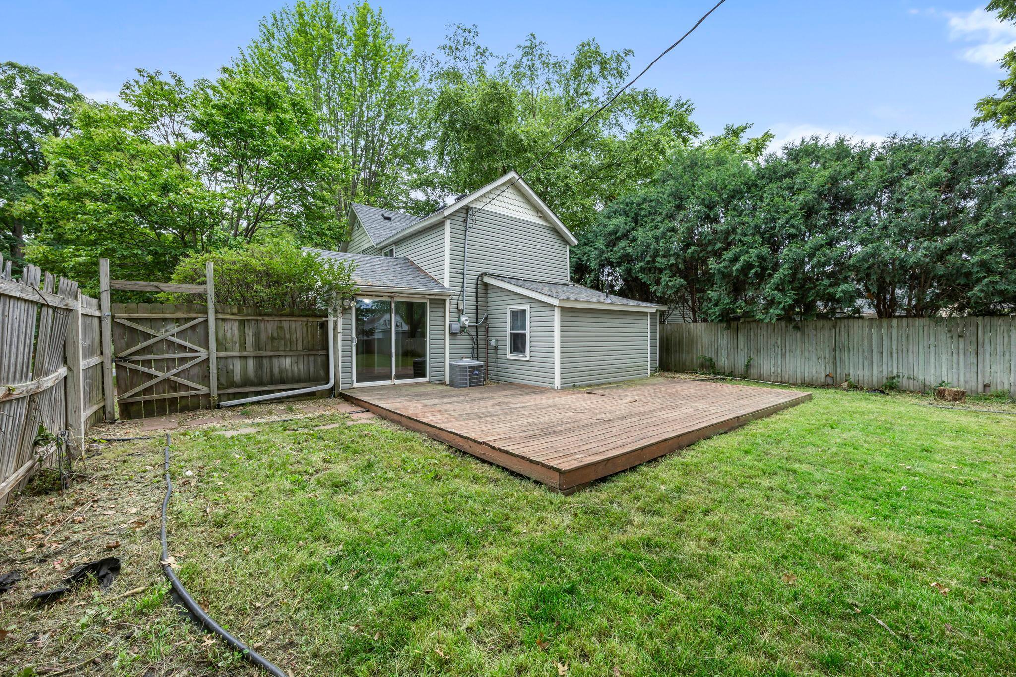 540 6th Street W