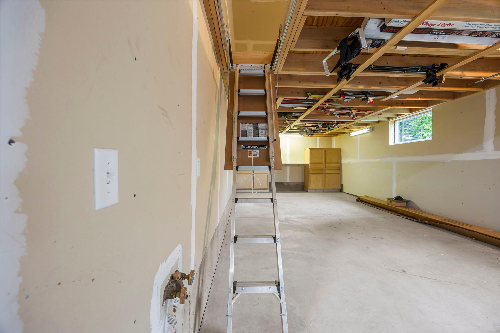 2073 Valley Creek Lane