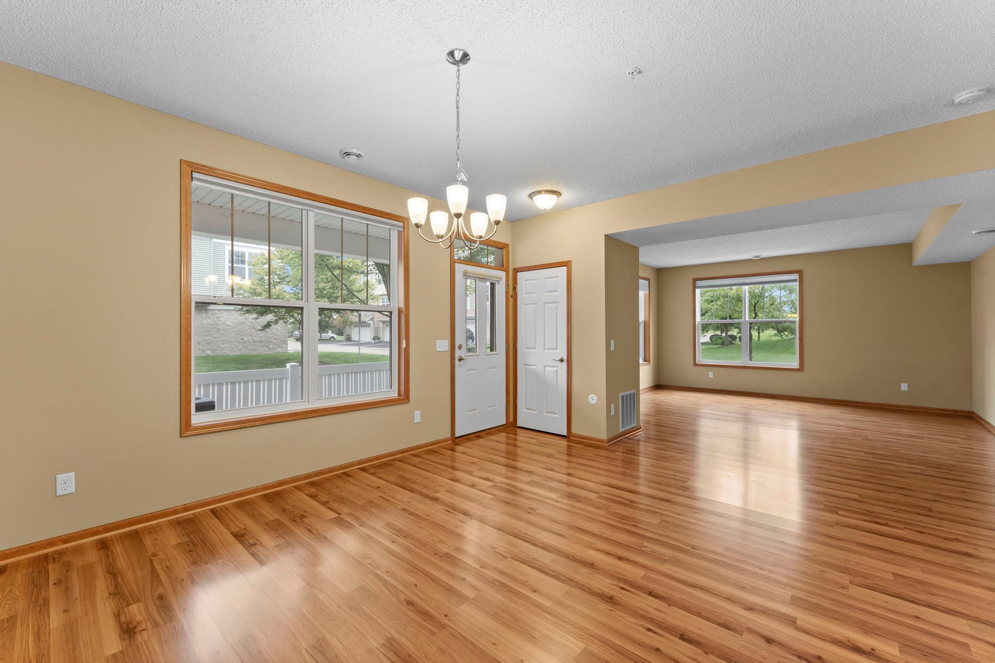 1826 Colonial Lane Unit: 4