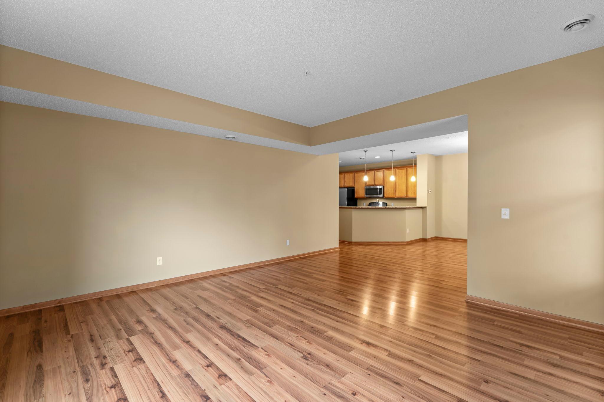 1826 Colonial Lane Unit: 4
