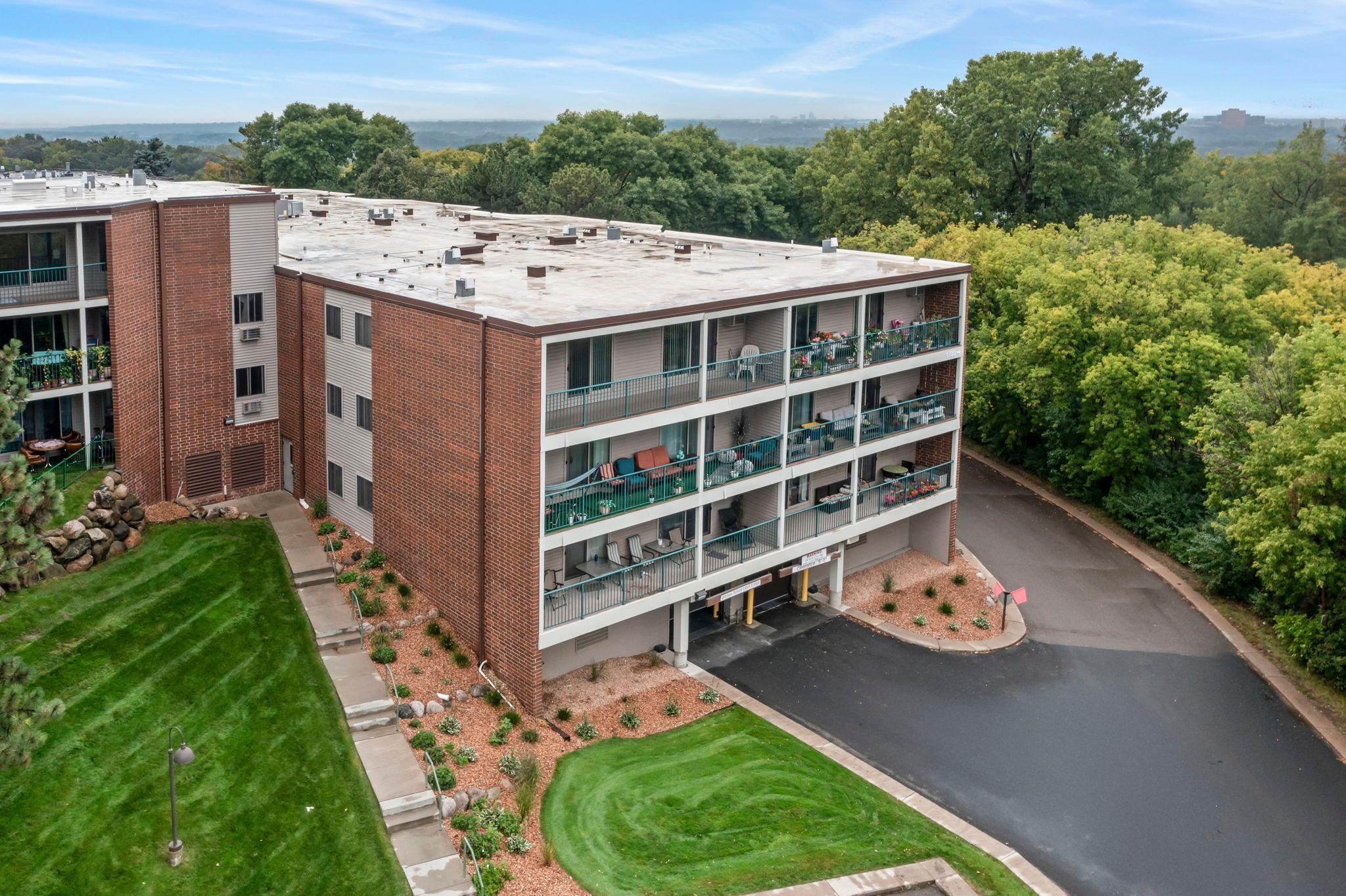 3155 Coachman Road Unit: 409