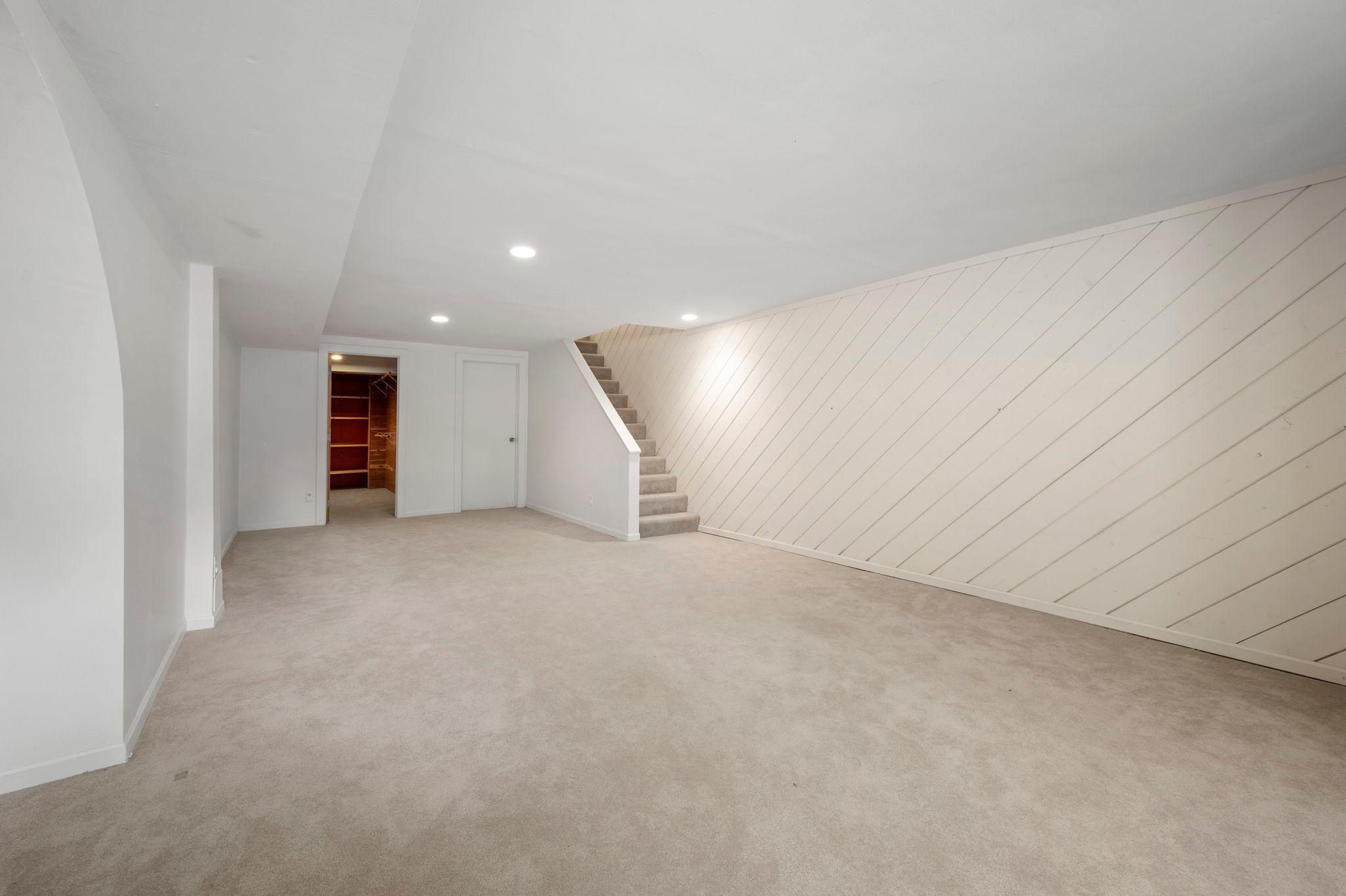 505 Holly Avenue