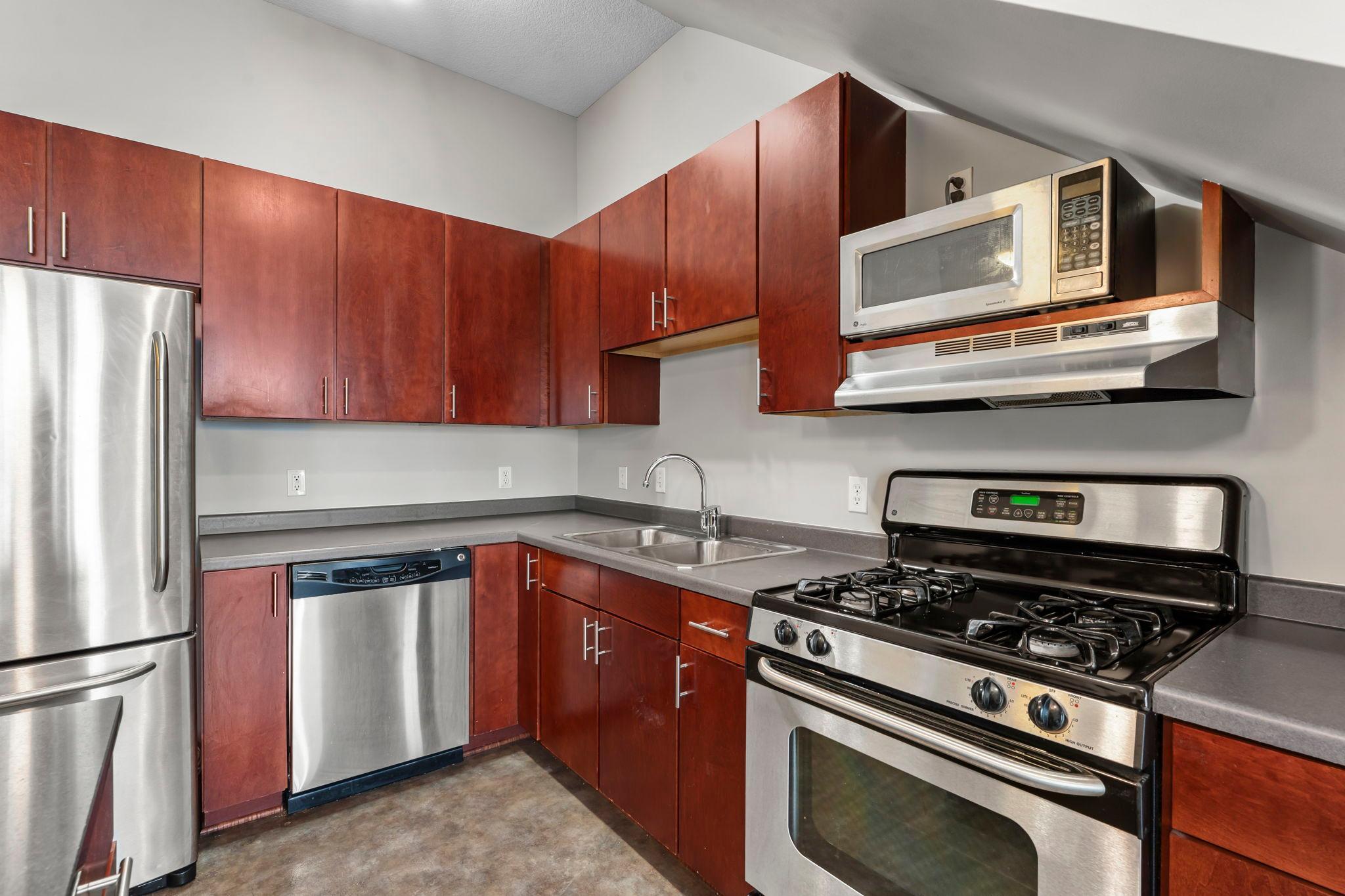 2650 University Avenue W Unit: 314