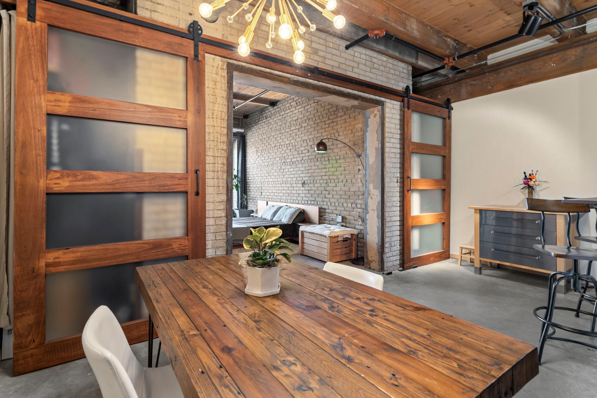 406 Wacouta Street Unit: 515