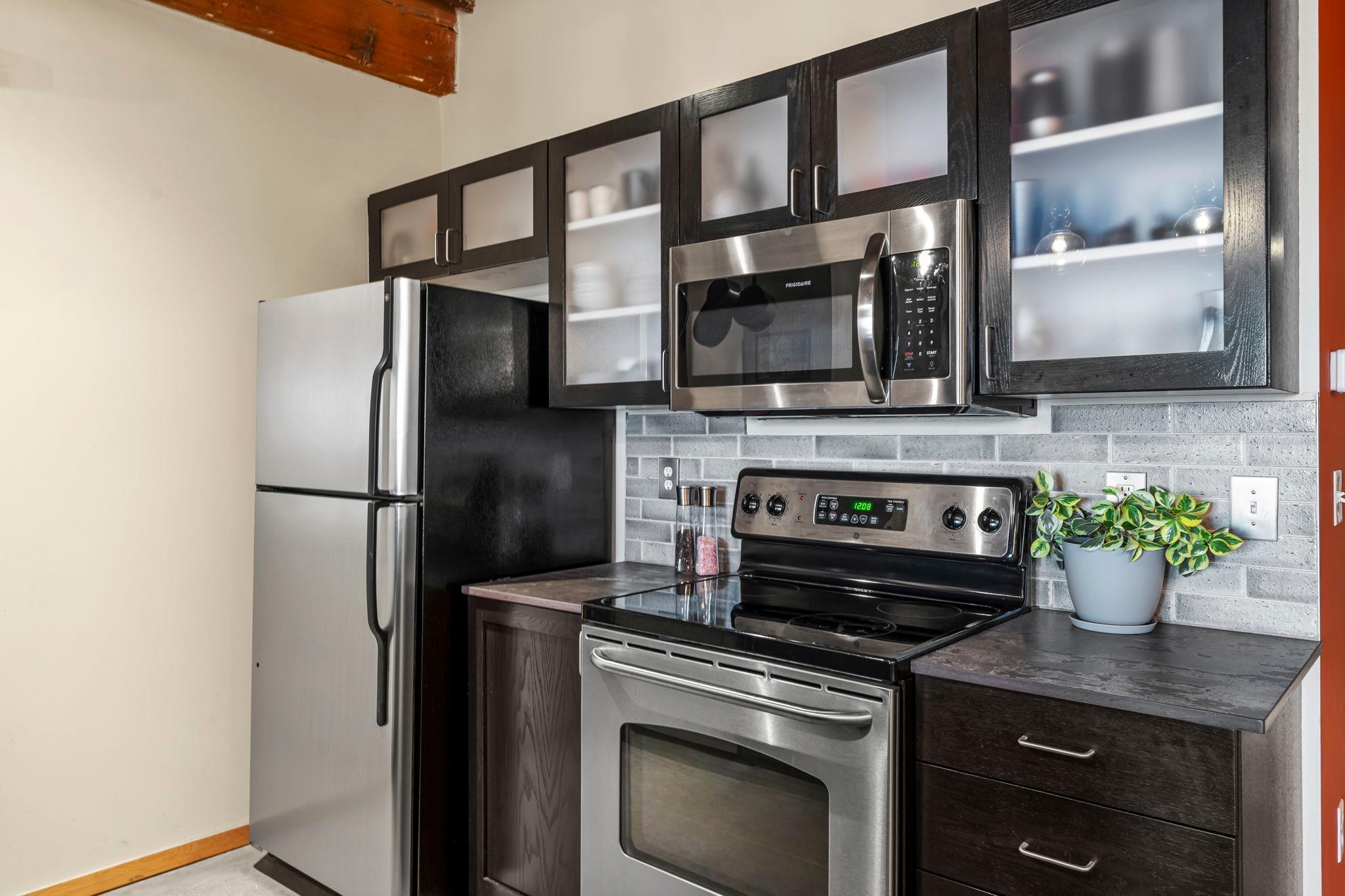 406 Wacouta Street Unit: 515