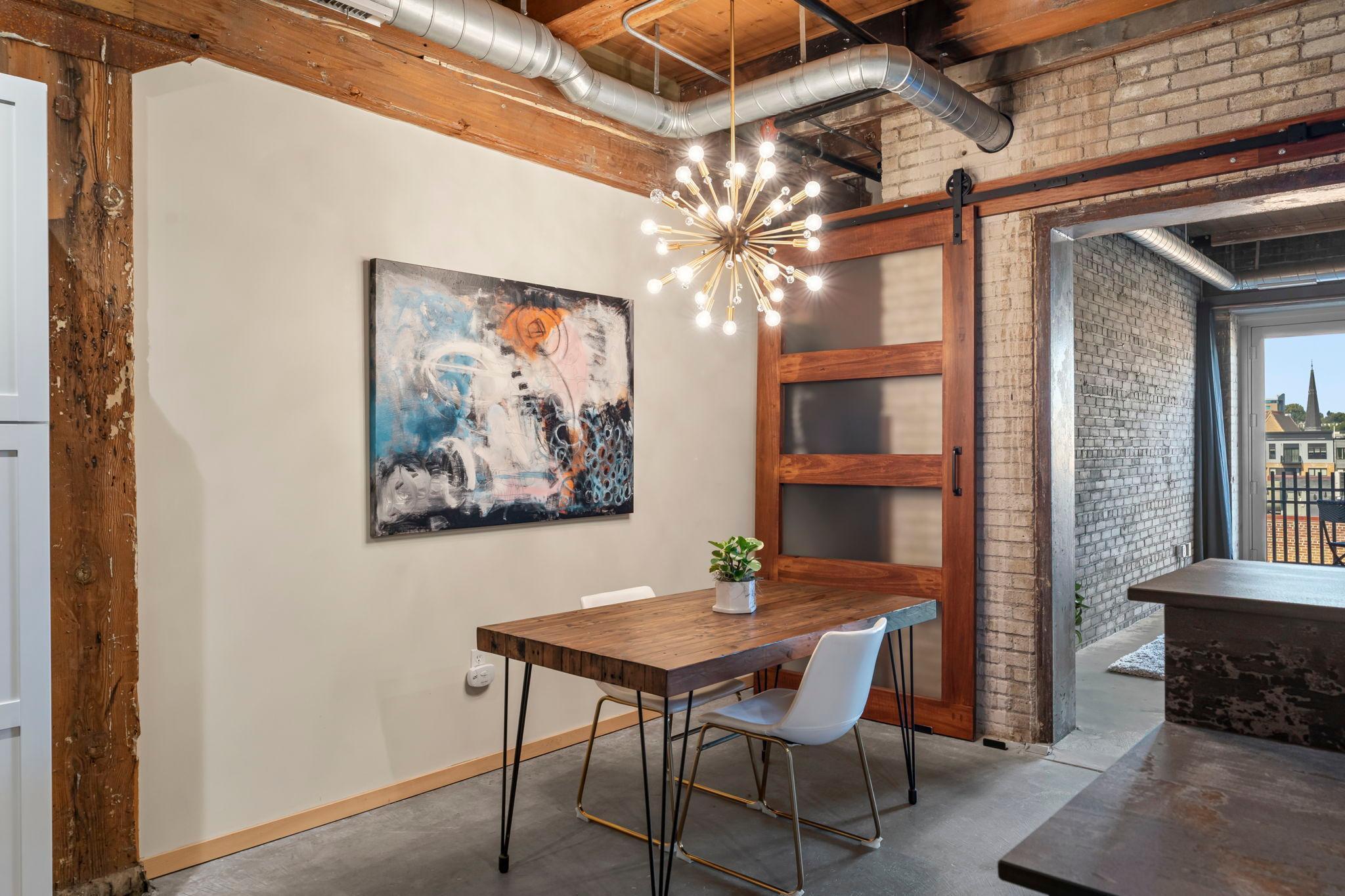 406 Wacouta Street Unit: 515