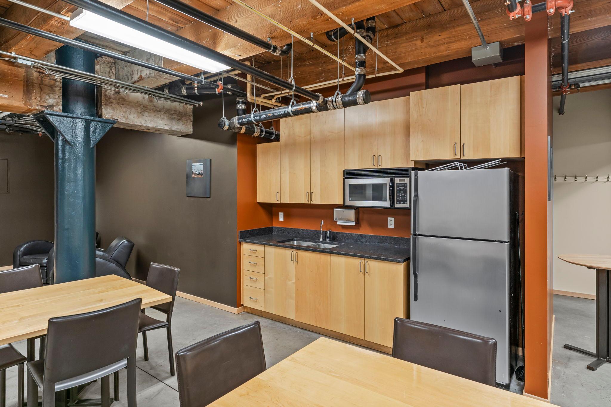 406 Wacouta Street Unit: 515