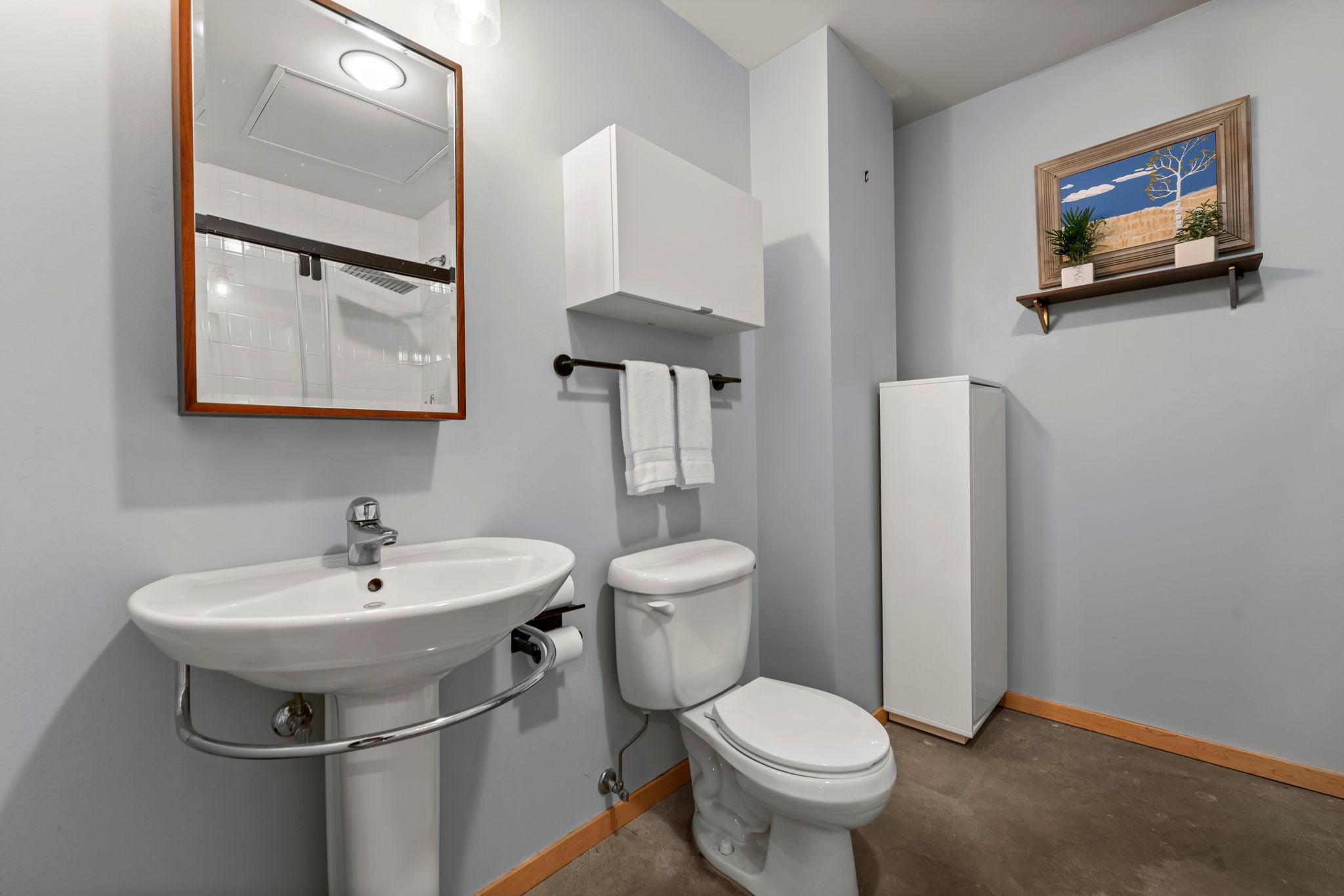 406 Wacouta Street Unit: 515