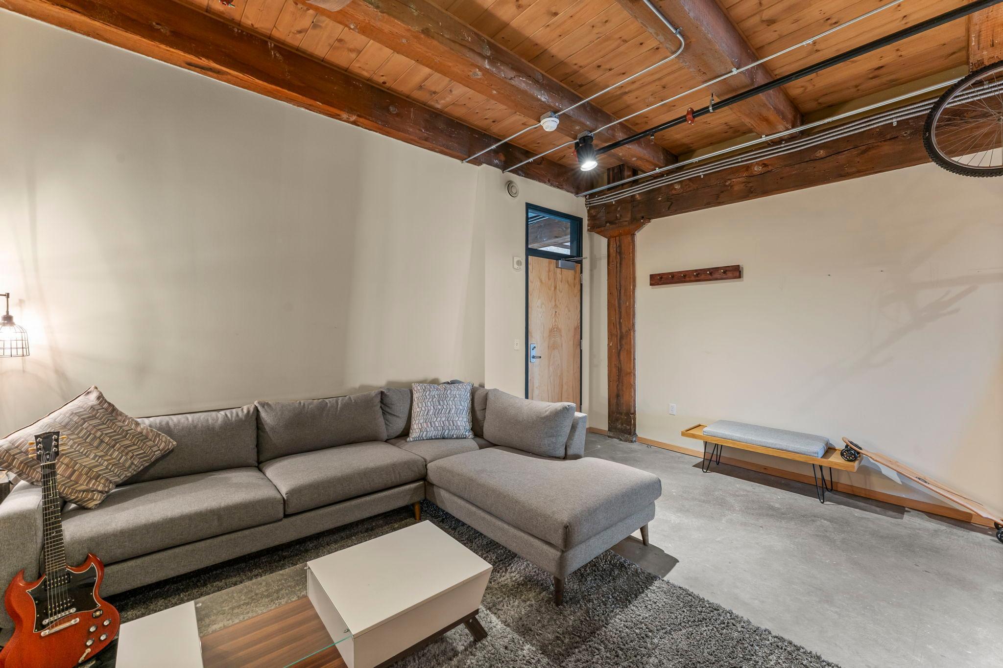 406 Wacouta Street Unit: 515