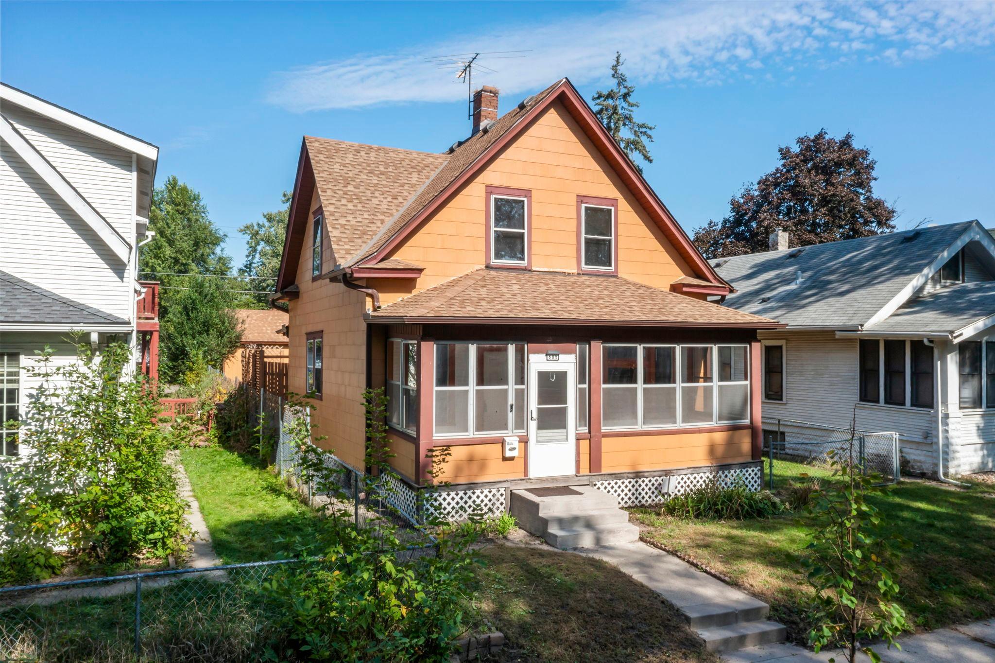 885 Edmund Avenue