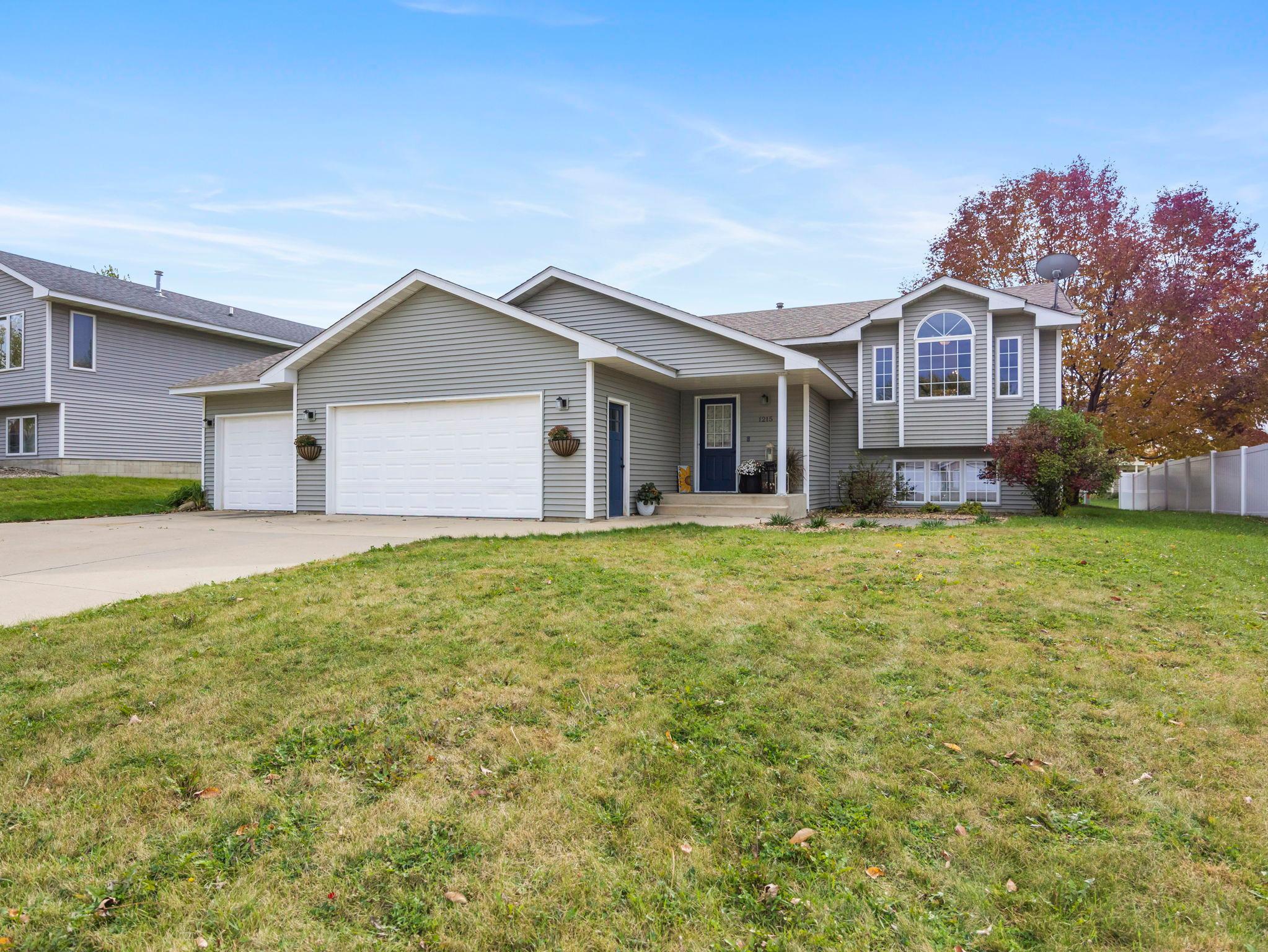 1215 Bellflower Lane