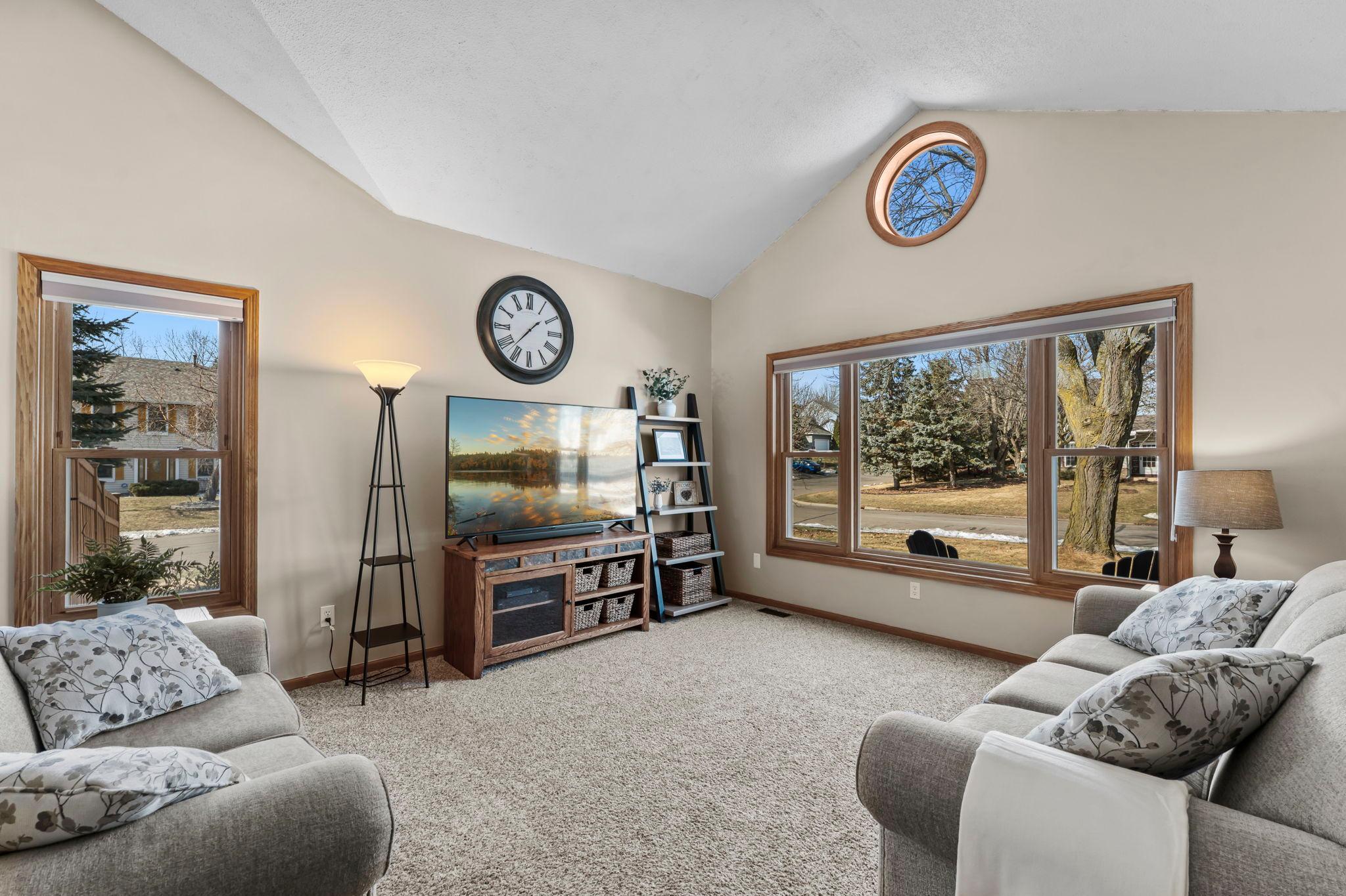 9425 Barrington Road