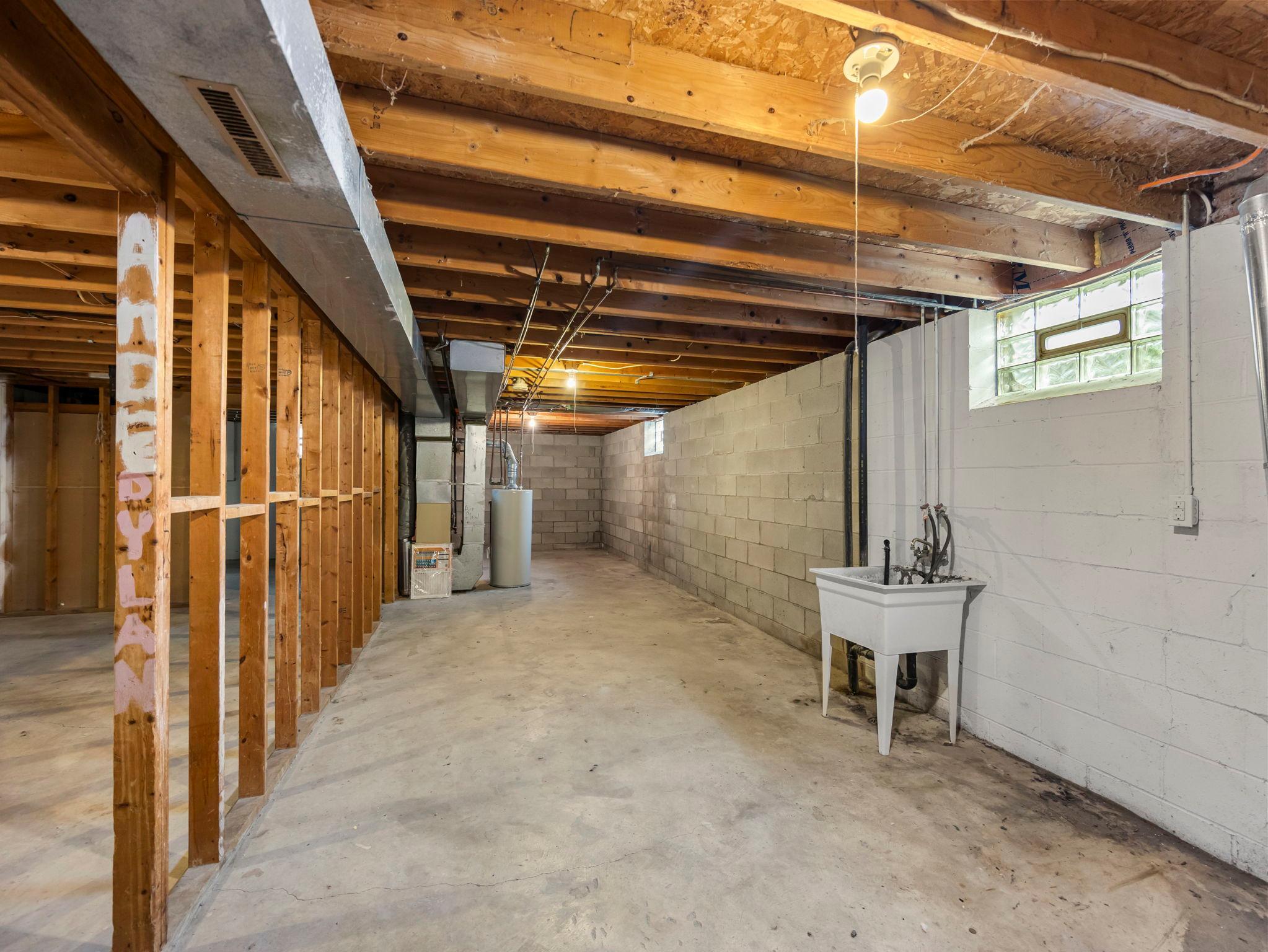 3370 201st Street W