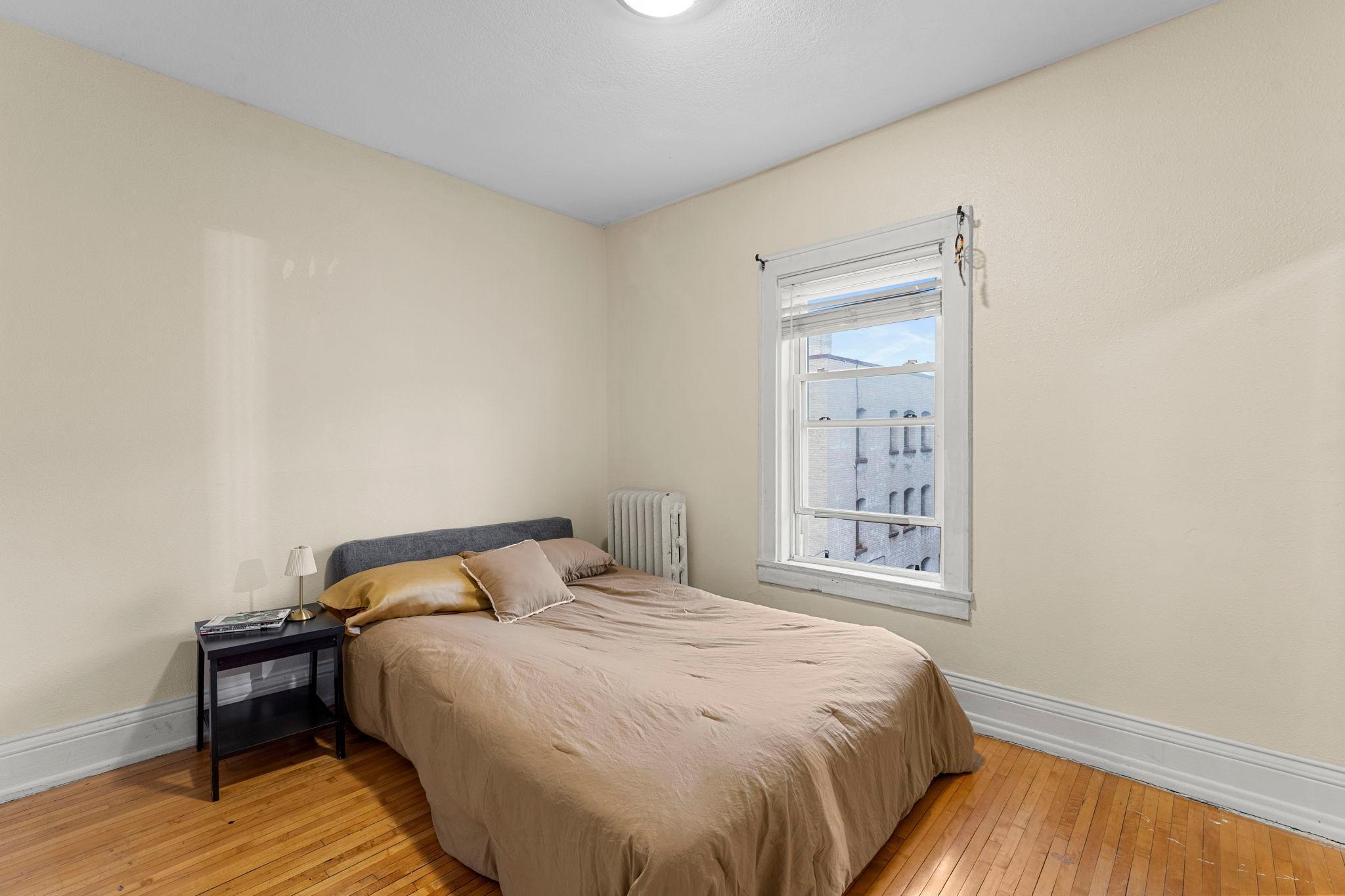 2881 Irving Avenue S Unit: 306