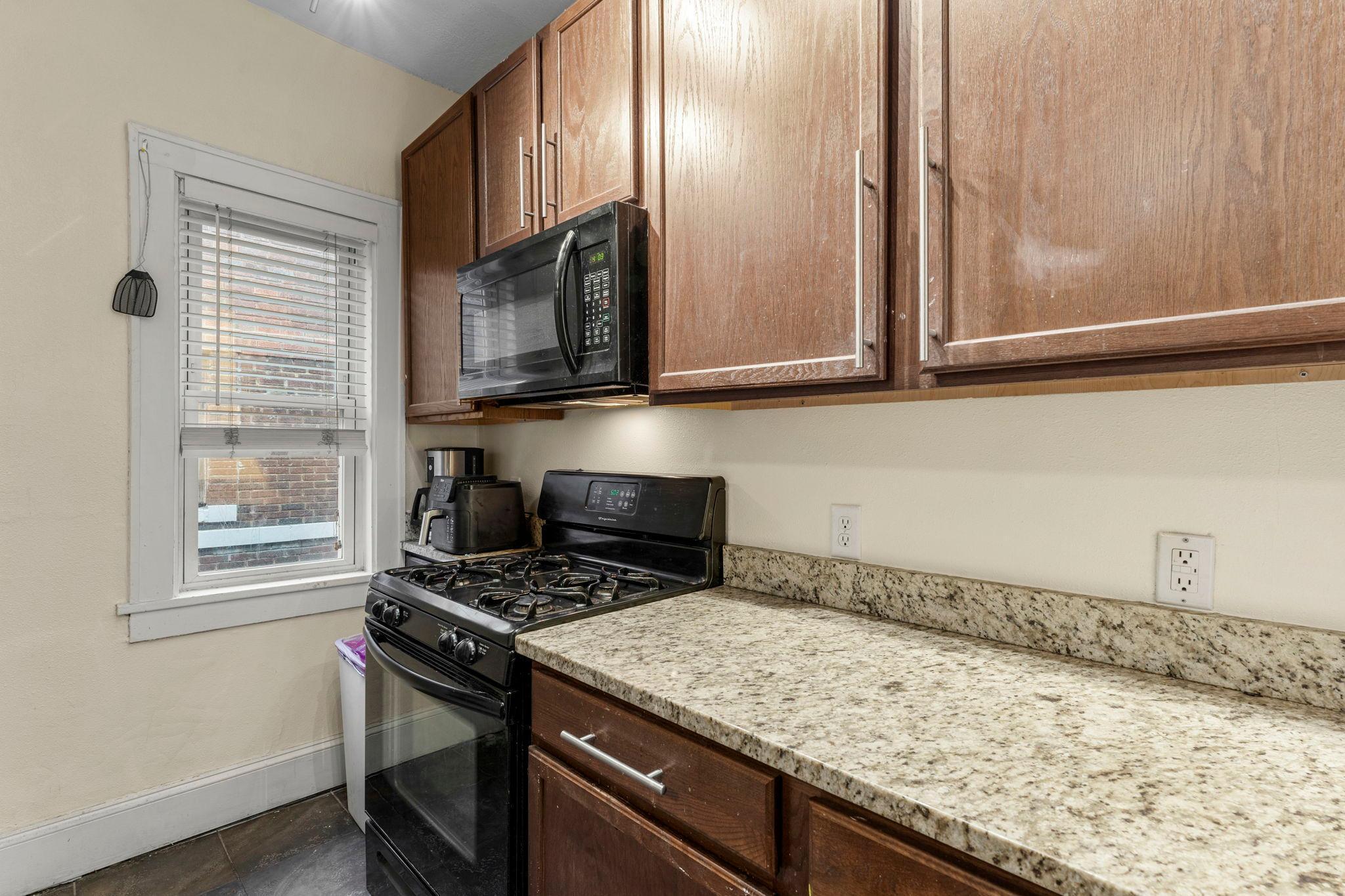2881 Irving Avenue S Unit: 306