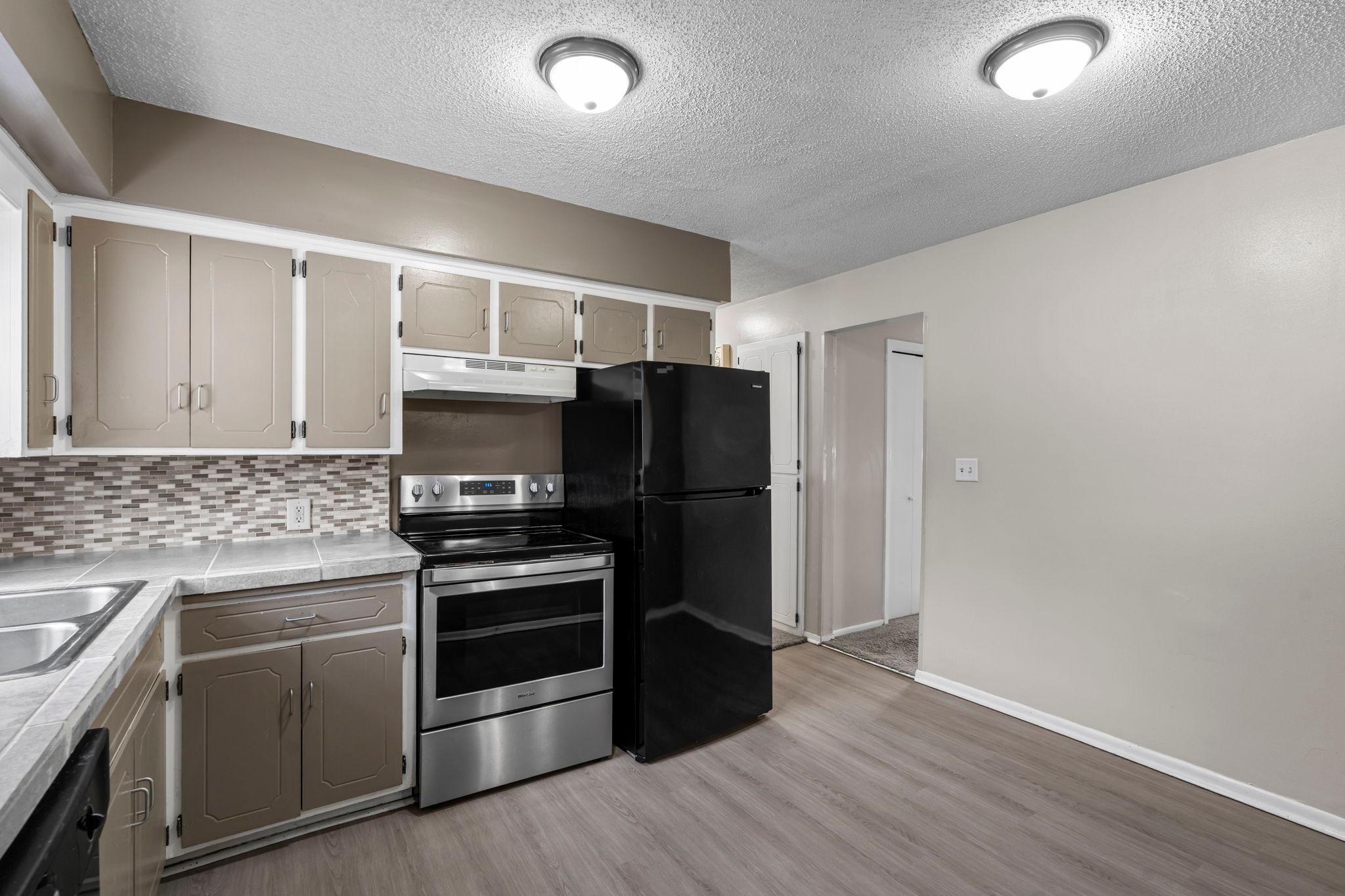 10421 Quebec Avenue S