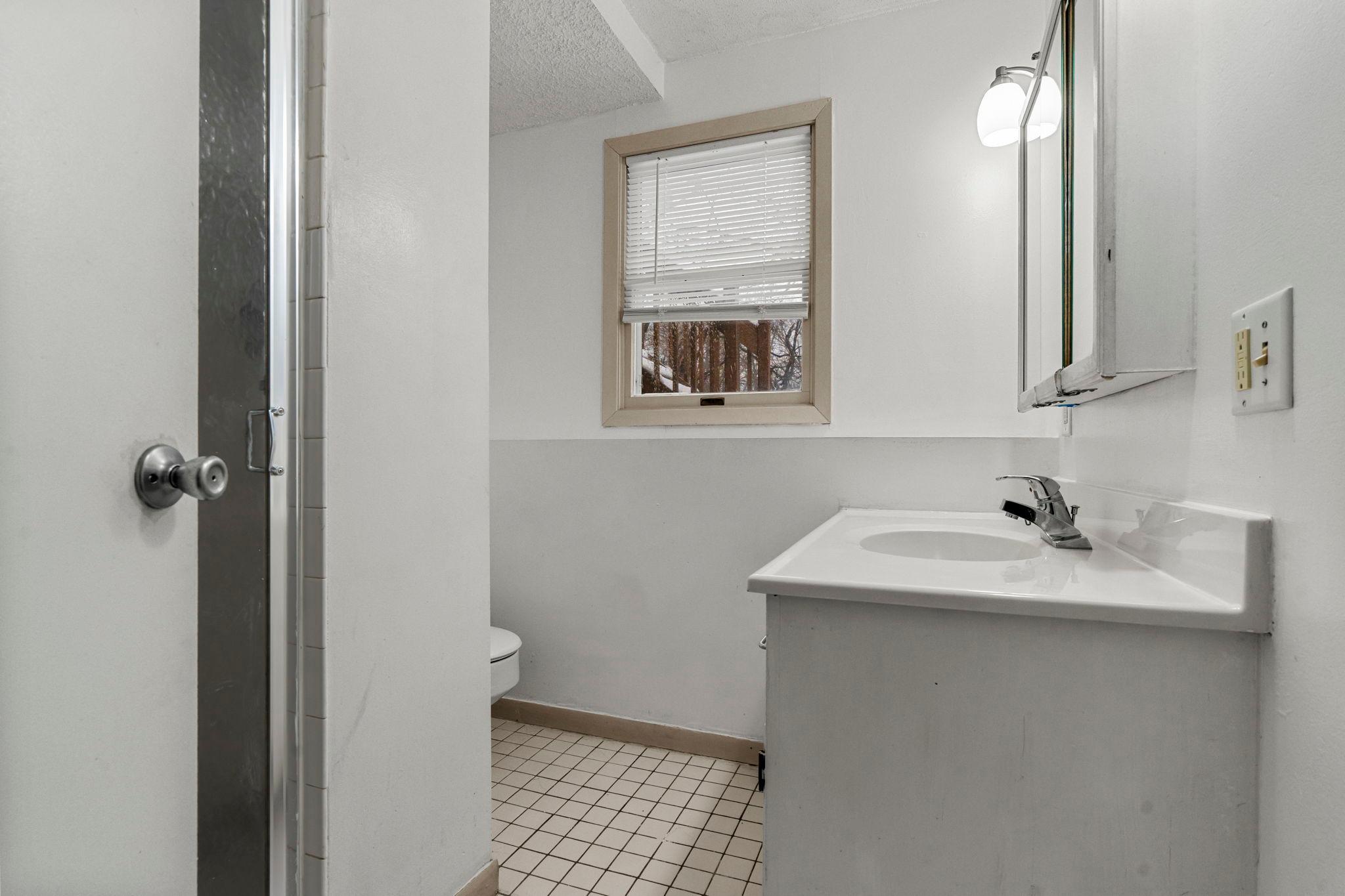 10421 Quebec Avenue S