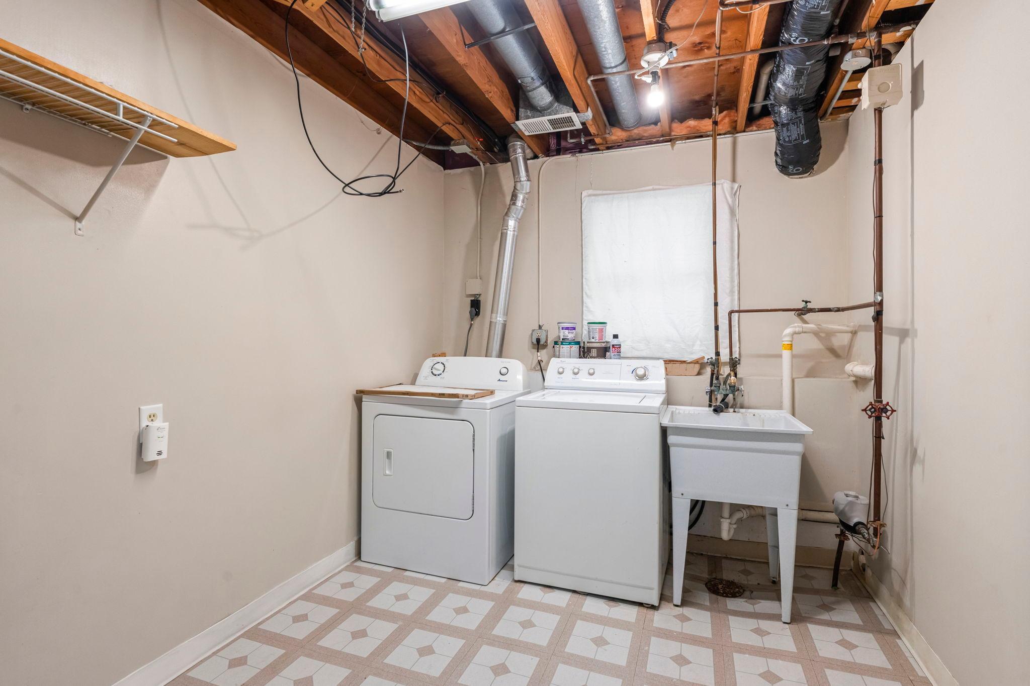 10421 Quebec Avenue S