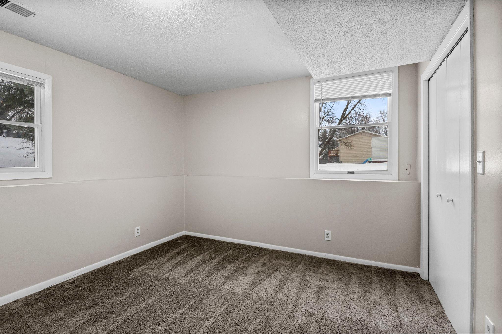 10421 Quebec Avenue S