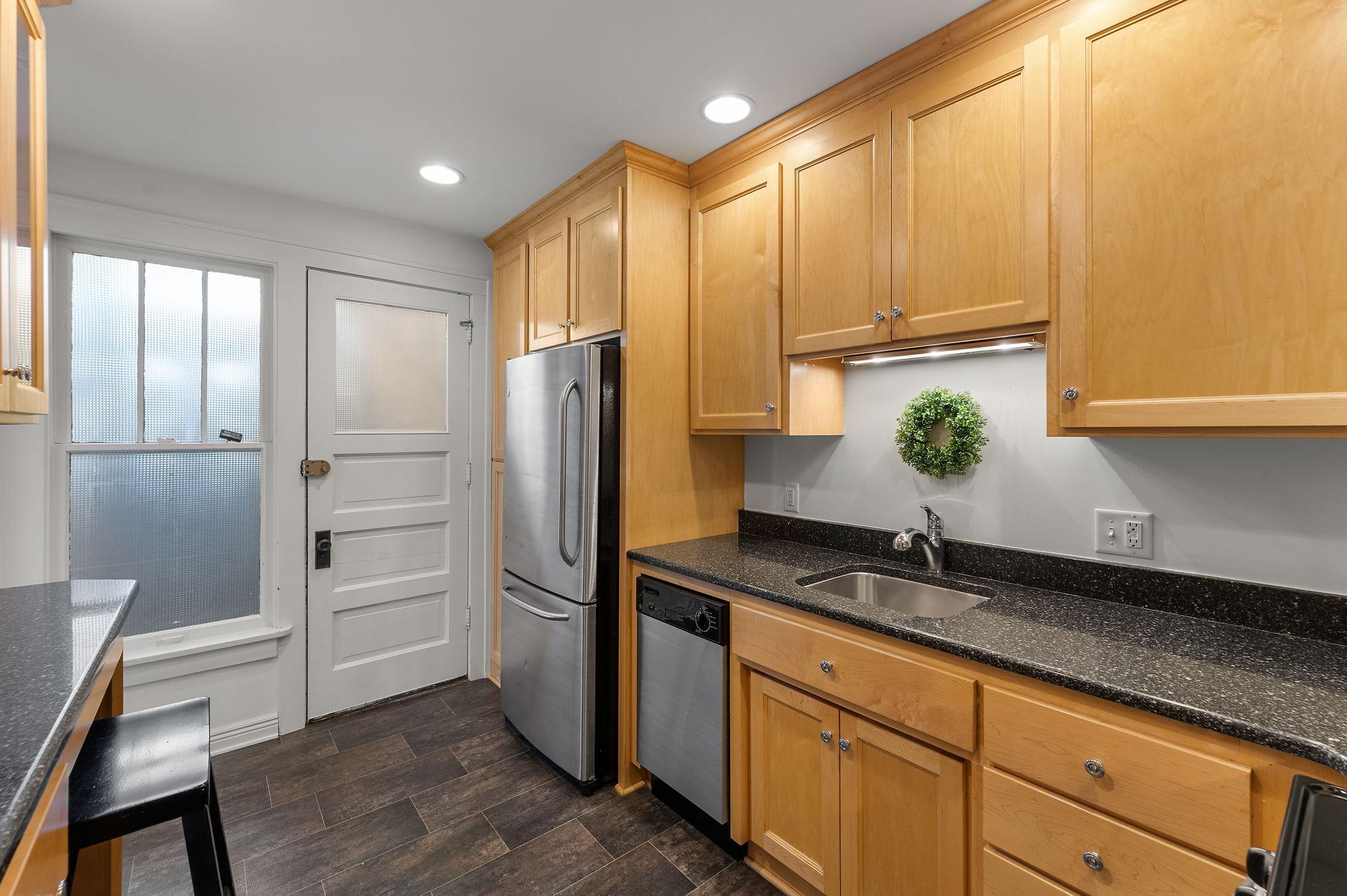 3133 Girard Avenue S Unit: 1