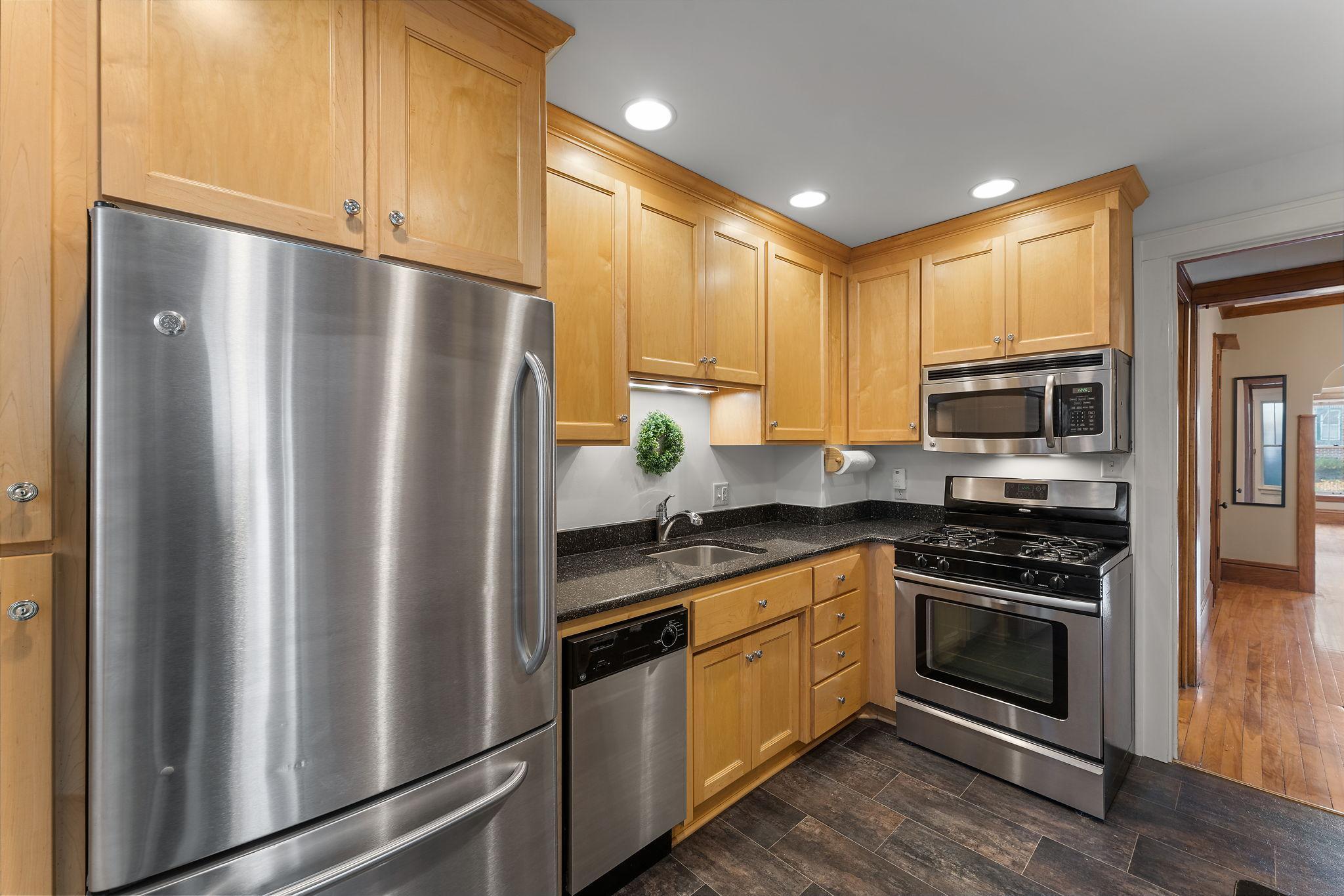 3133 Girard Avenue S Unit: 1