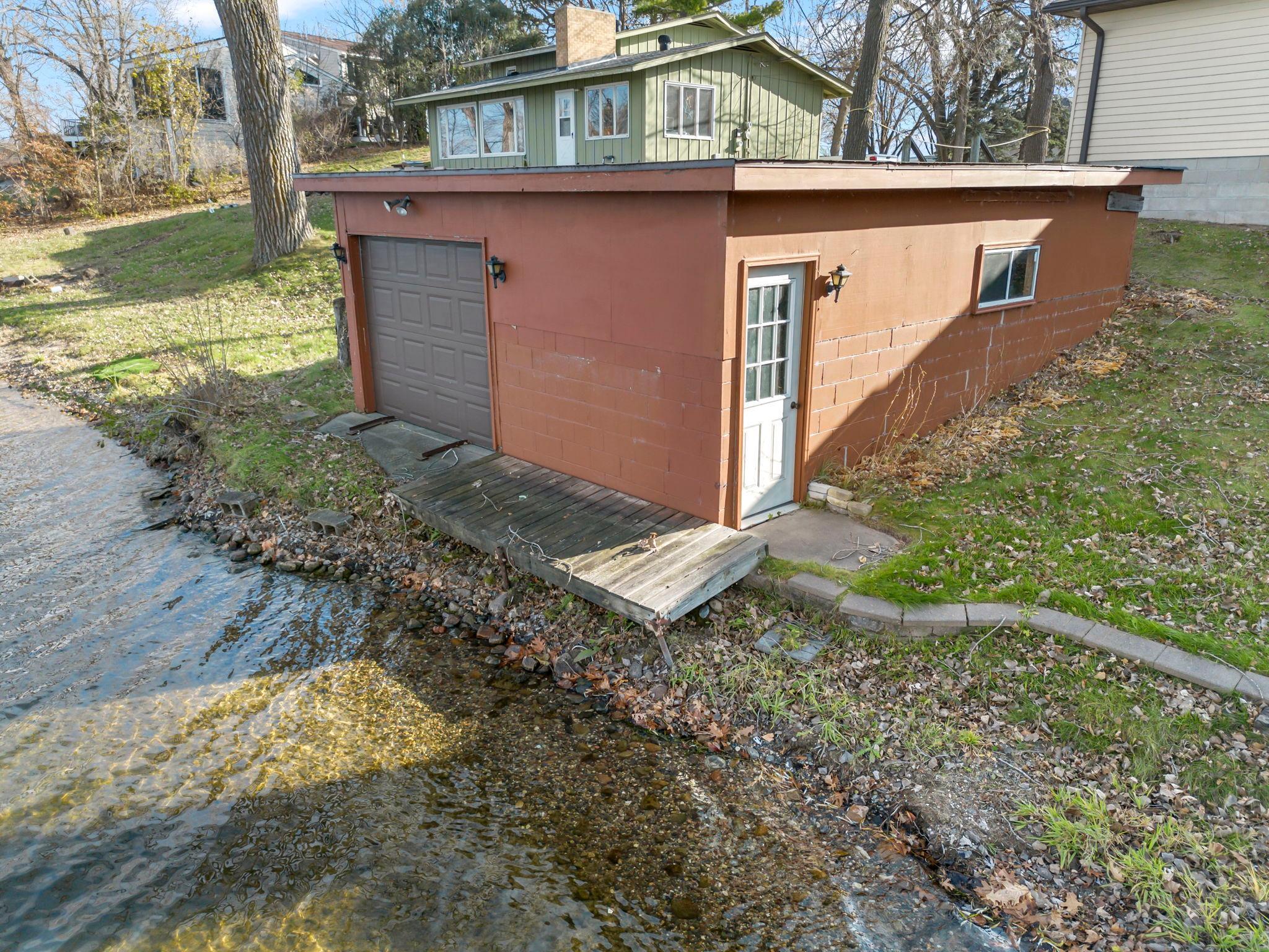 335 Maple Island Road