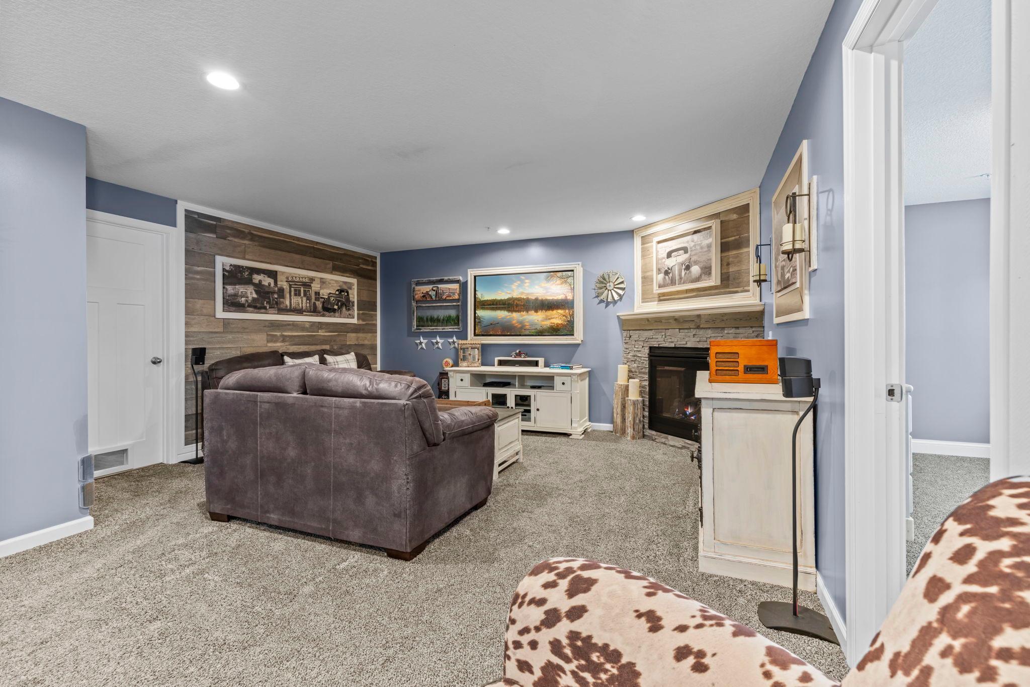 4213 Blakewood Drive