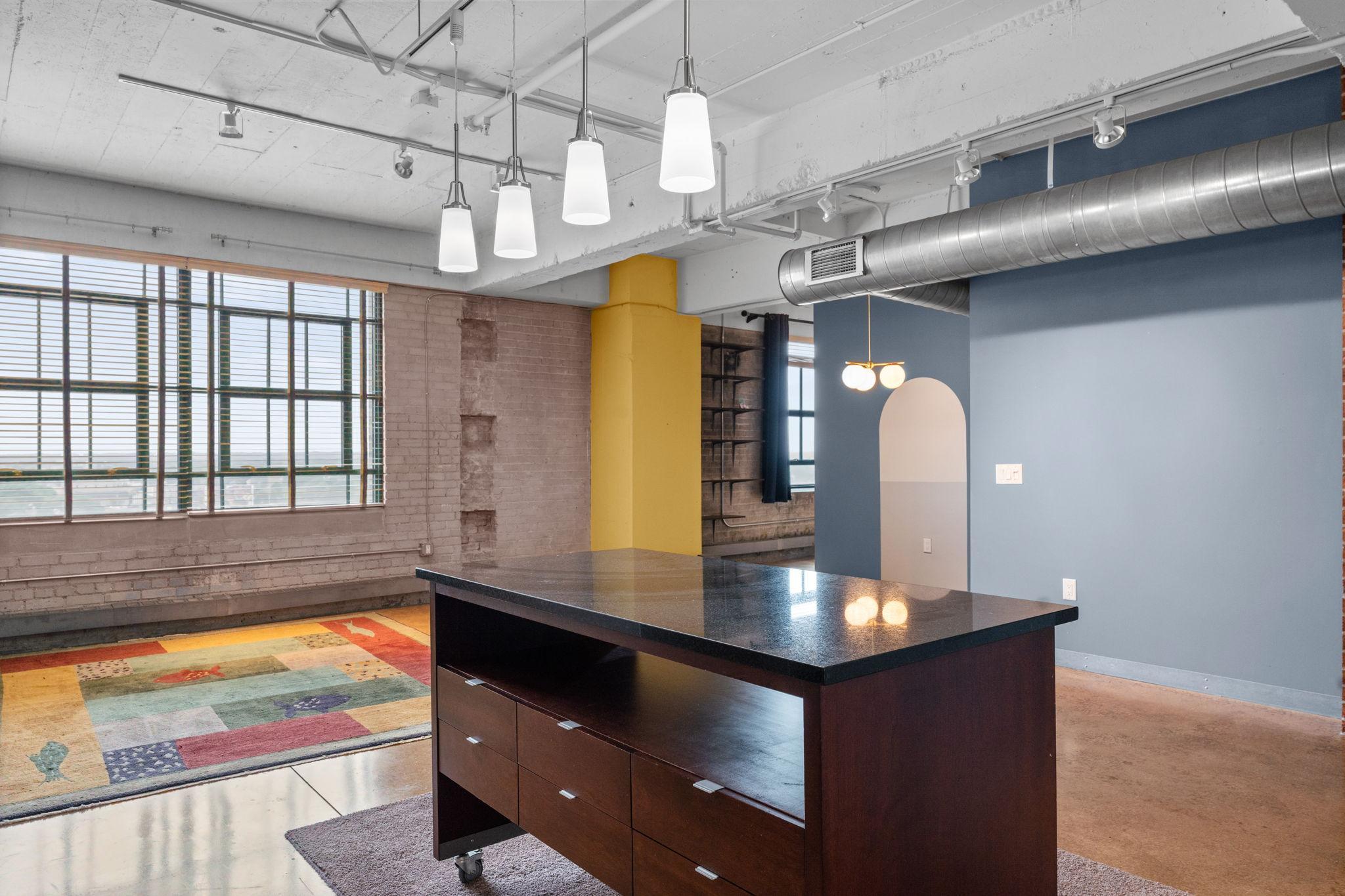 2929 Chicago Avenue Unit: 917