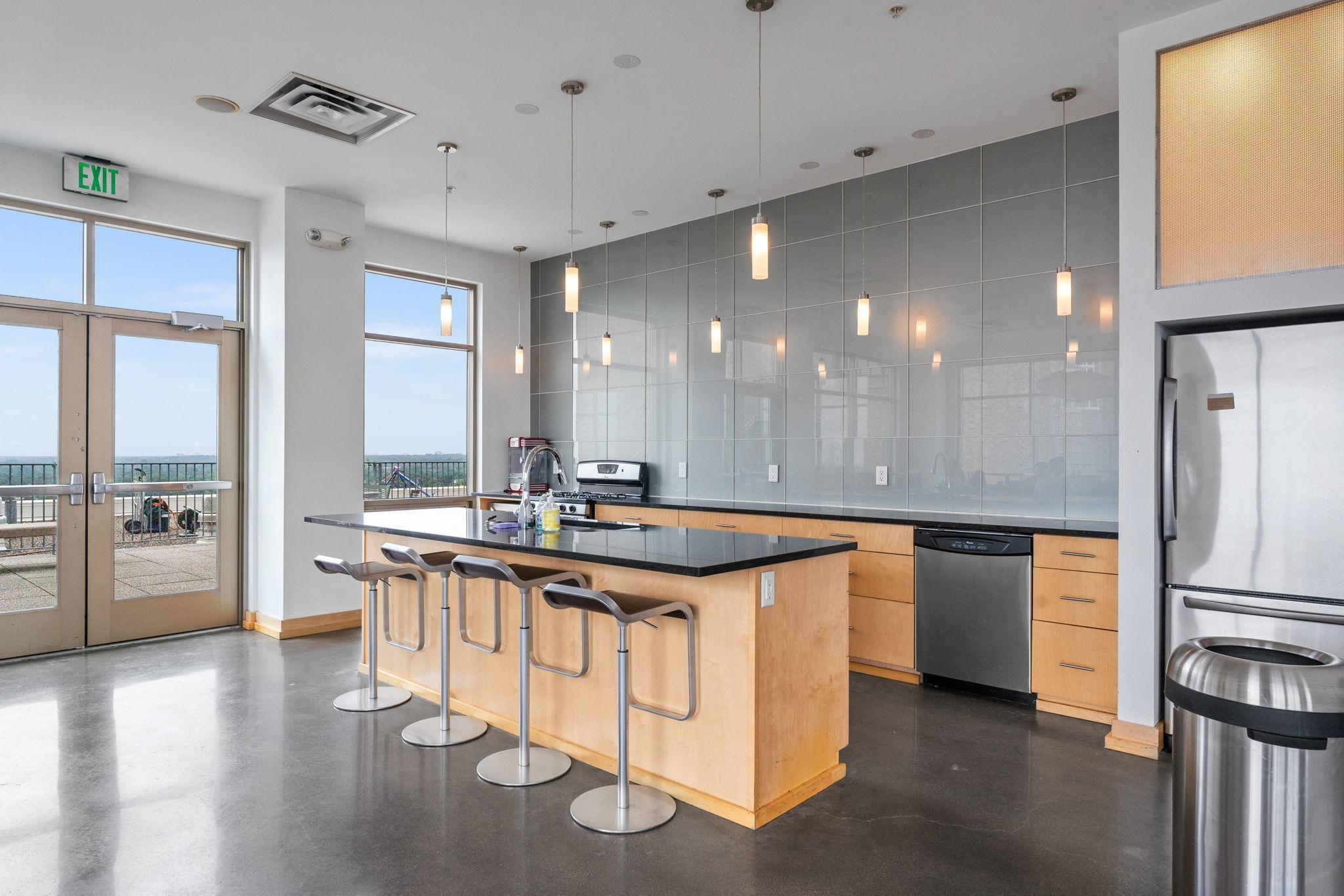 2929 Chicago Avenue Unit: 917